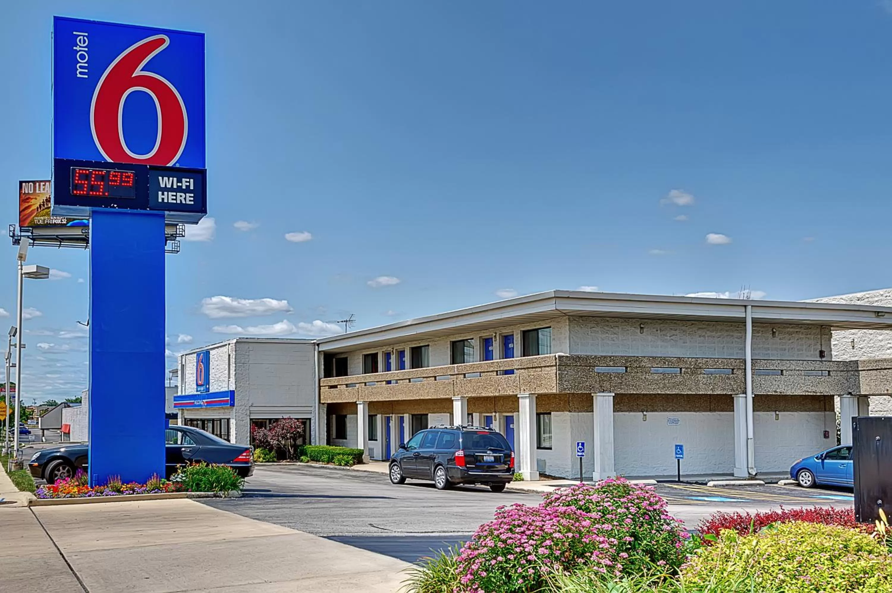 Nearby landmark in Motel 6-Villa Park, IL - Chicago West