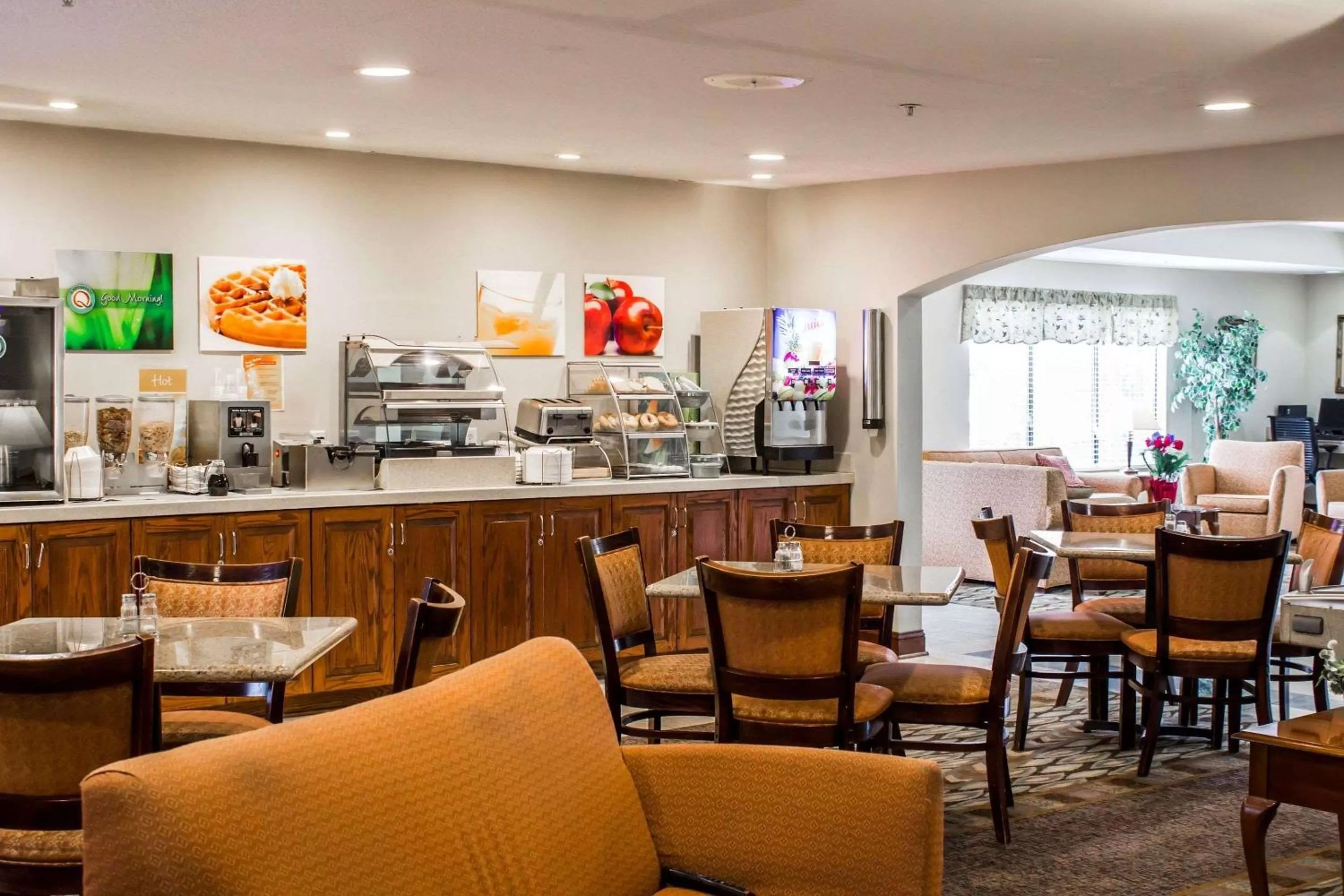 Restaurant/places to eat in Quality Inn Fuquay Varina East