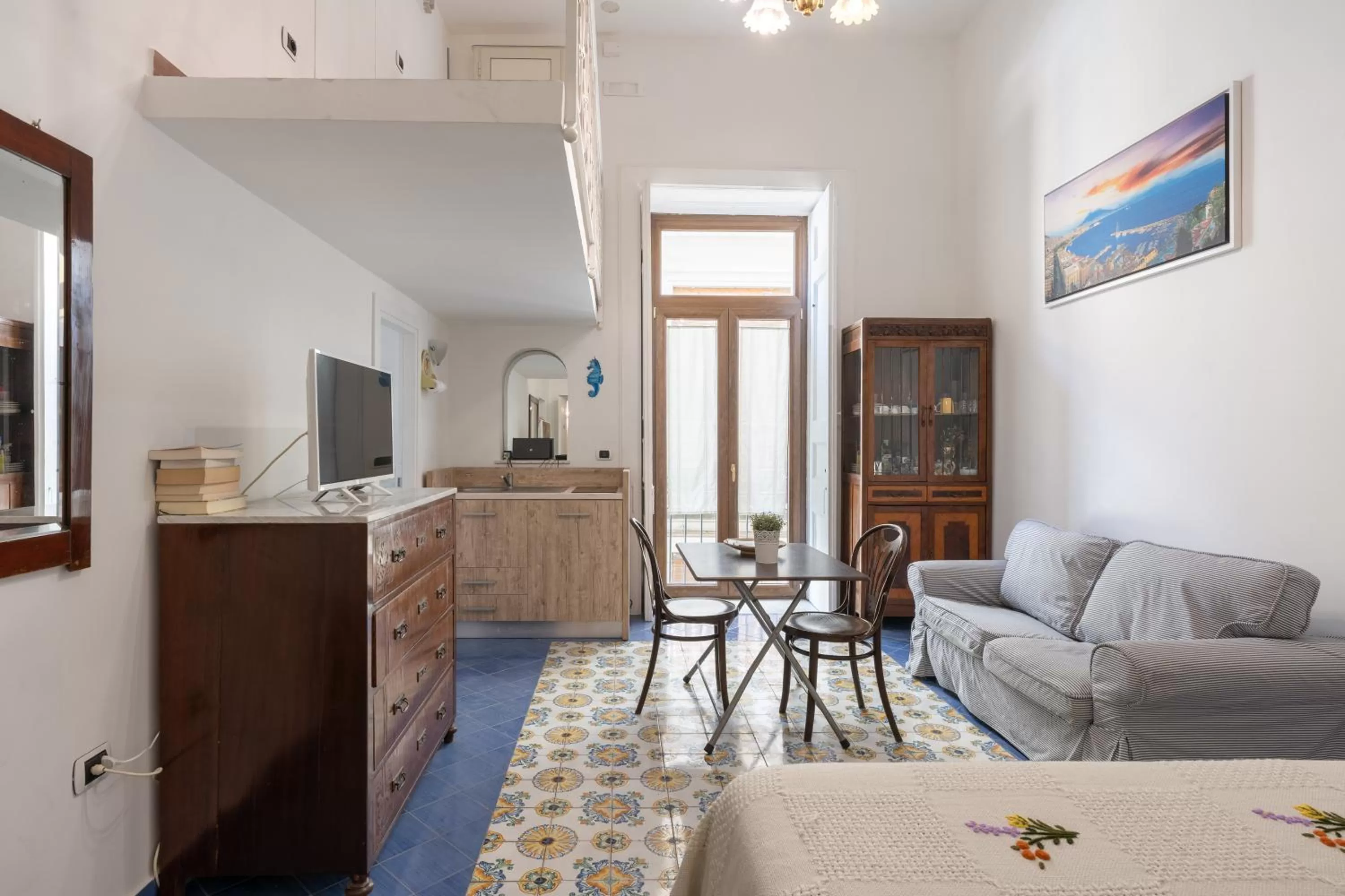 Photo of the whole room in The Charming Suites