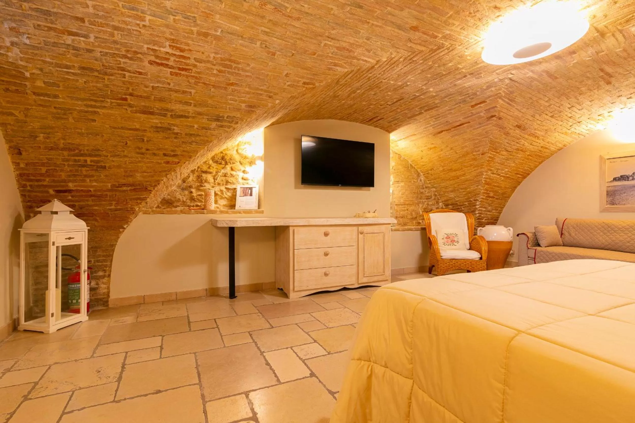 TV and multimedia, Bed in Residenza Sveva