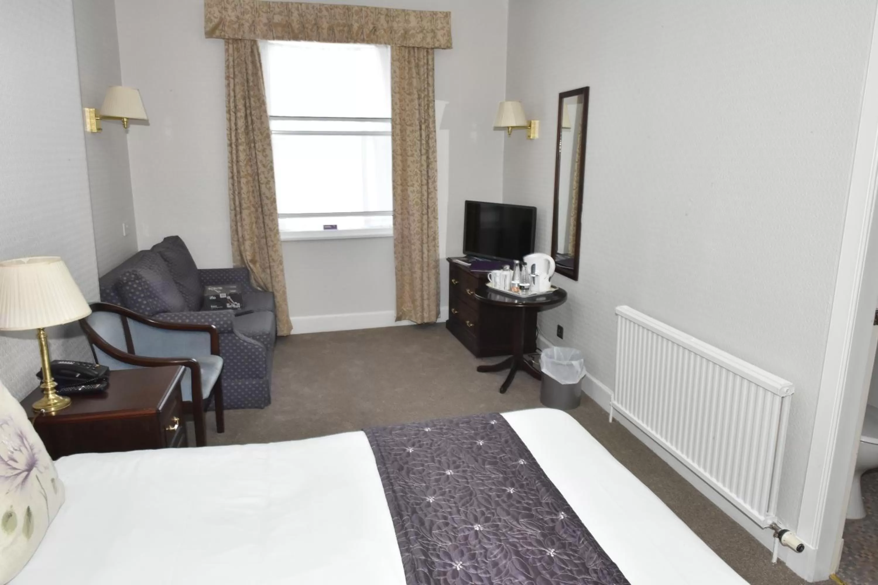 Family Two-Bedroom Suite in Cross Keys Hotel, Kelso