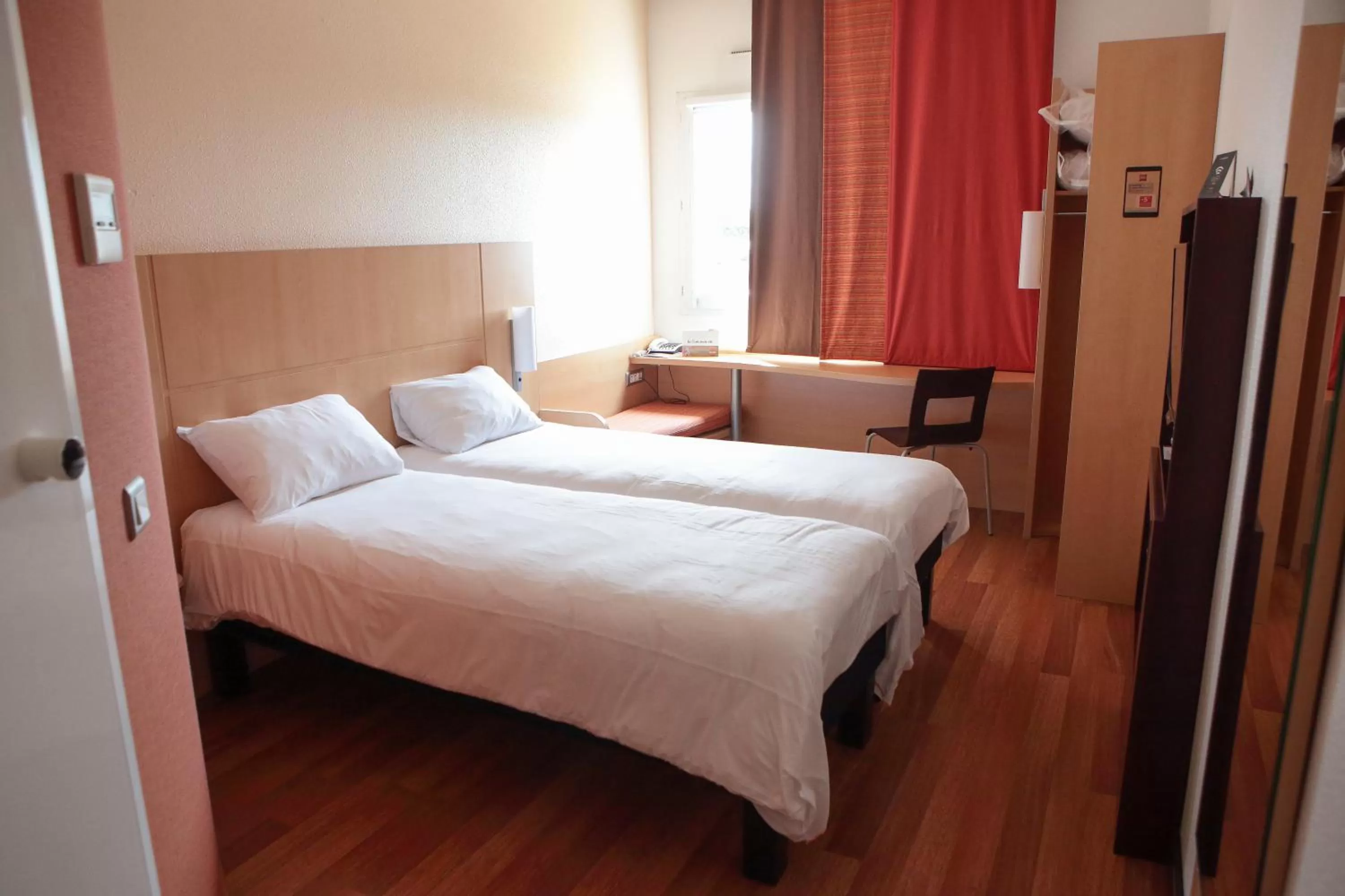 Bed in ibis Albert Pays de Somme