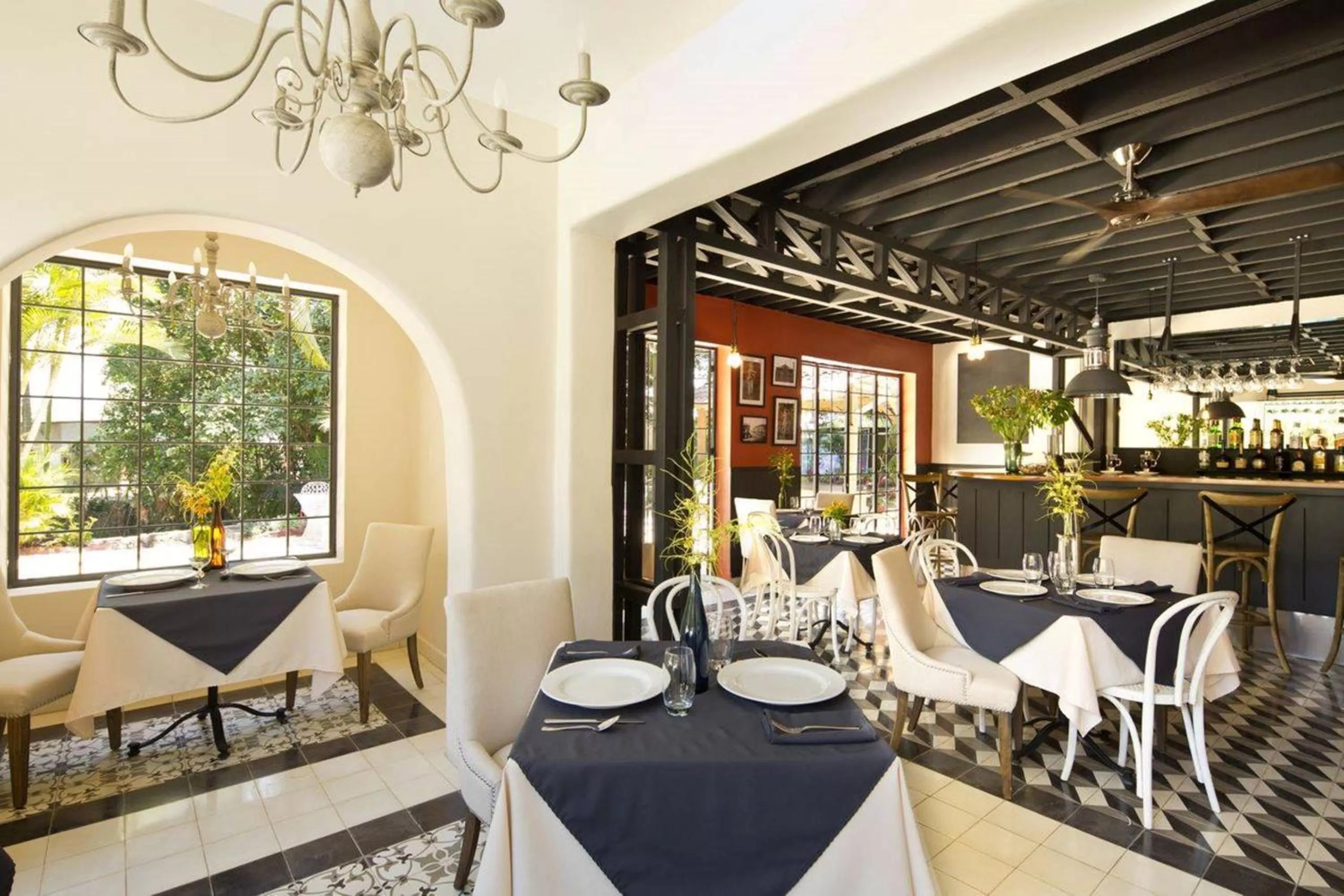 Restaurant/places to eat in Villa San Ignacio