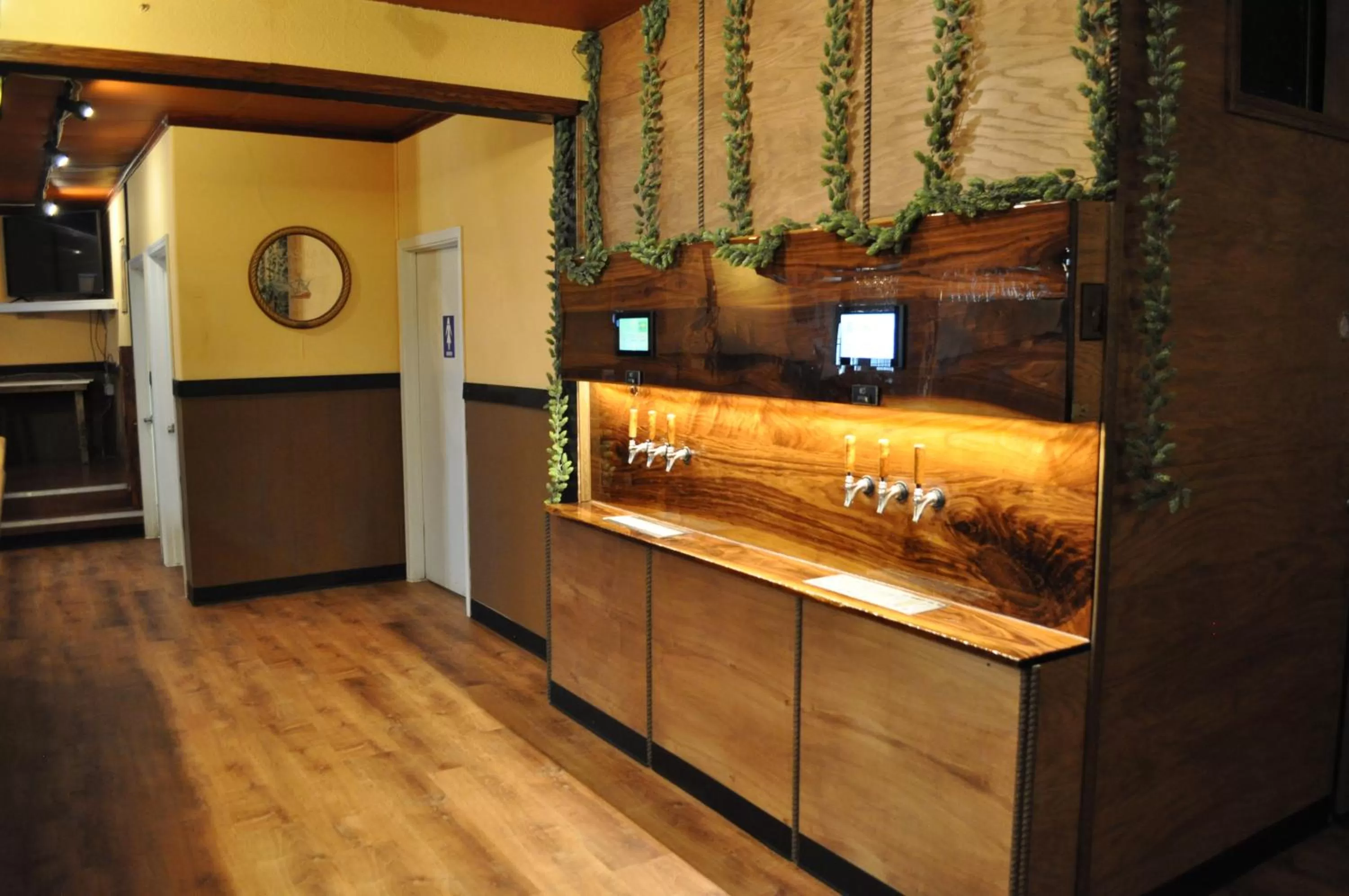 Restaurant/places to eat, Lobby/Reception in K7 Bed and Breakfast