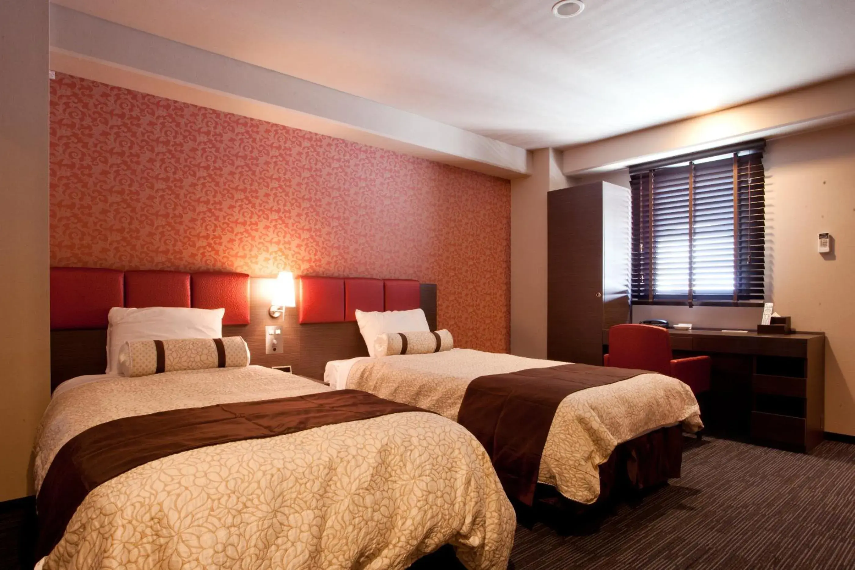 Deluxe Twin Room (2 Adults) - Smoking in Kuretake Inn Premium Shizuoka Ekimae Deluxe Twin Room (2 Adults) - Smoking in Kuretake Inn Premium Shizuoka Ekimae