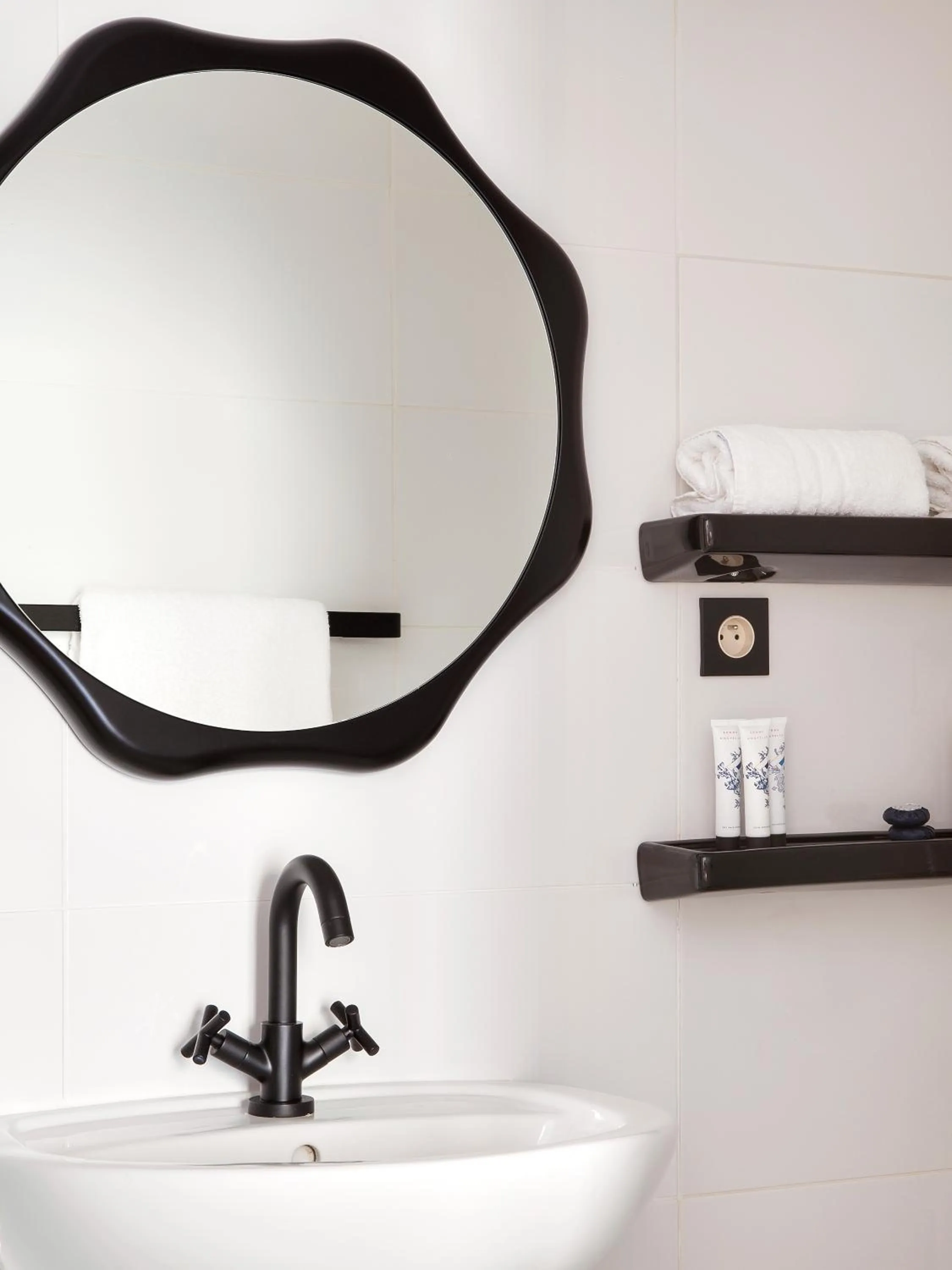 Bathroom in Hôtel Bienvenue