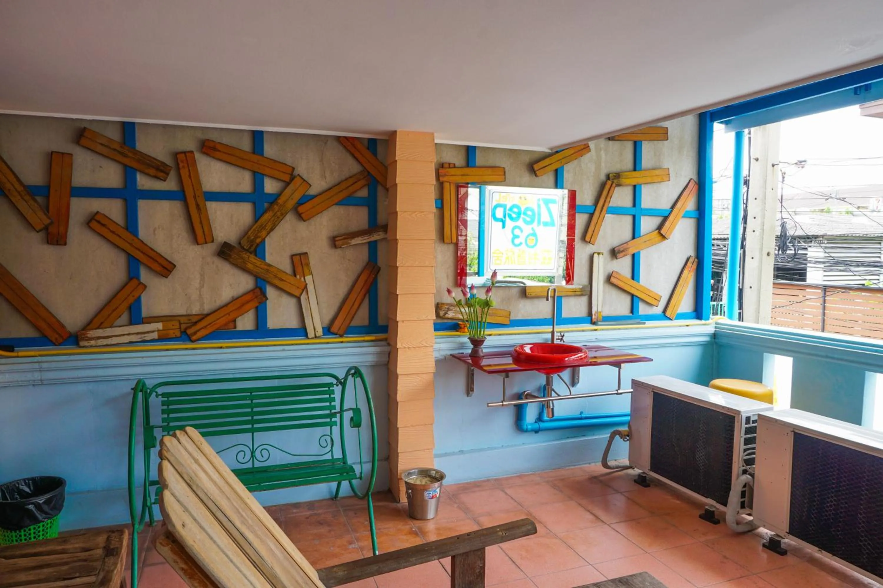 Photo of the whole room in Zleep63