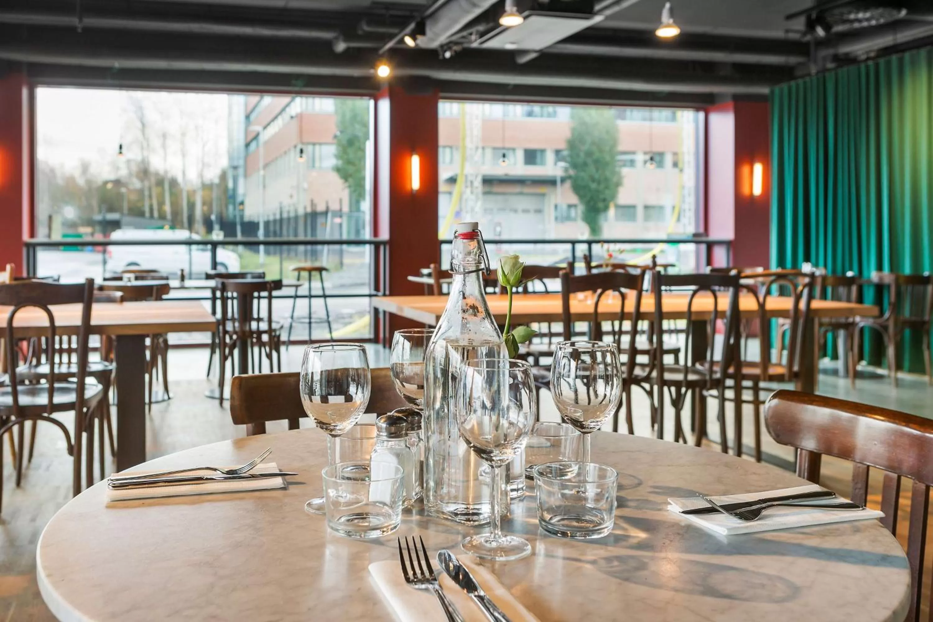 Restaurant/places to eat in Best Western Plus Ten Hotel