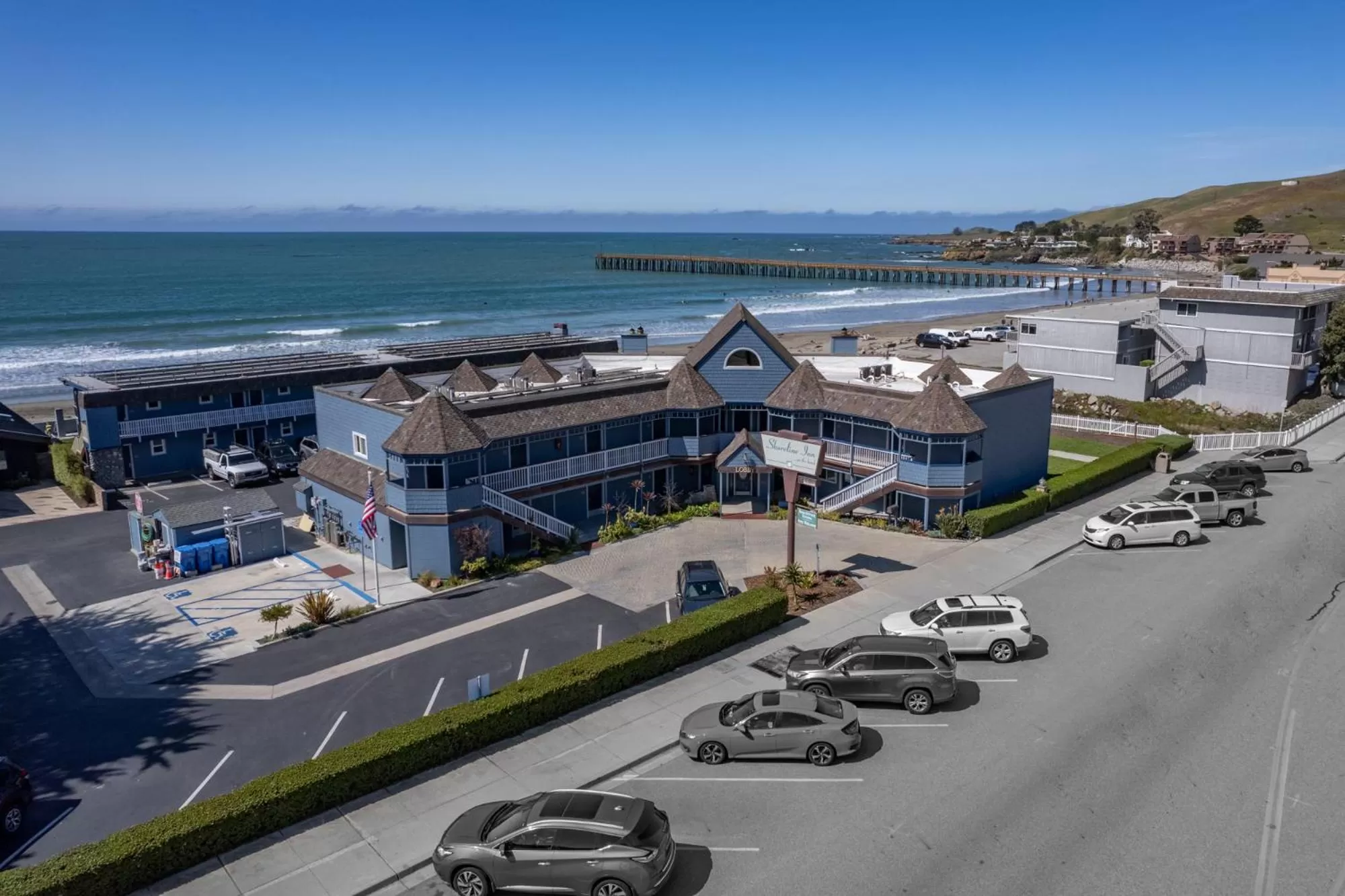 Property building, Bird's-eye View in Shoreline Inn...on the beach