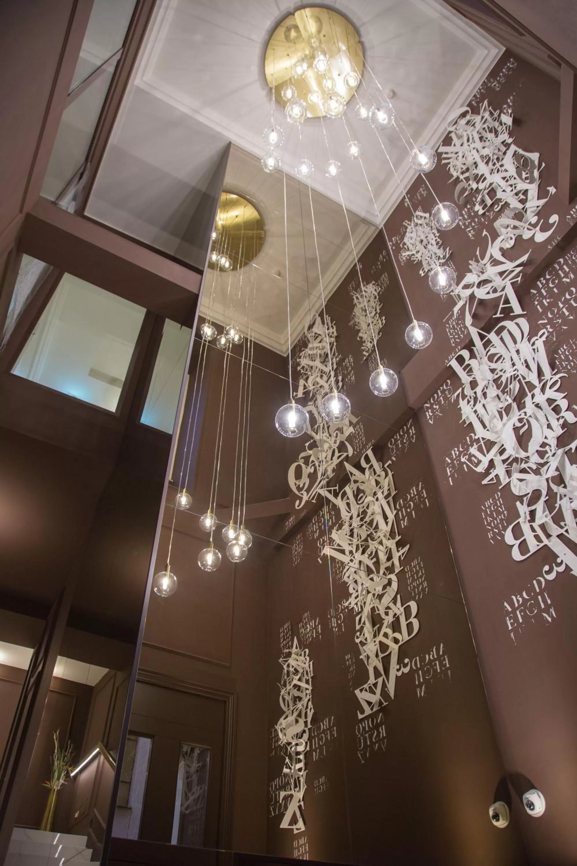 Property logo or sign in Elizabeth Unique Hotel | a Member of Design Hotels™