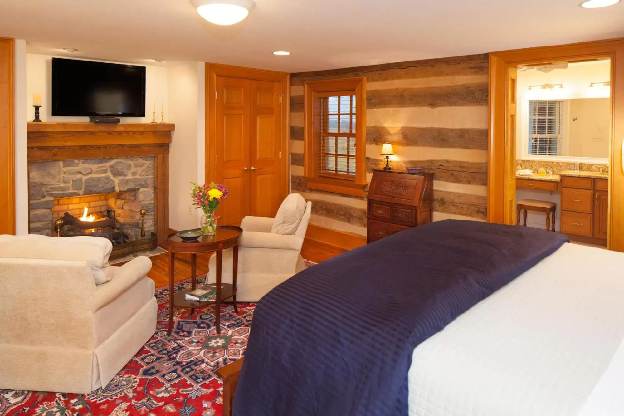 King Suite in Hillbrook Inn & Spa King Suite in Hillbrook Inn & Spa