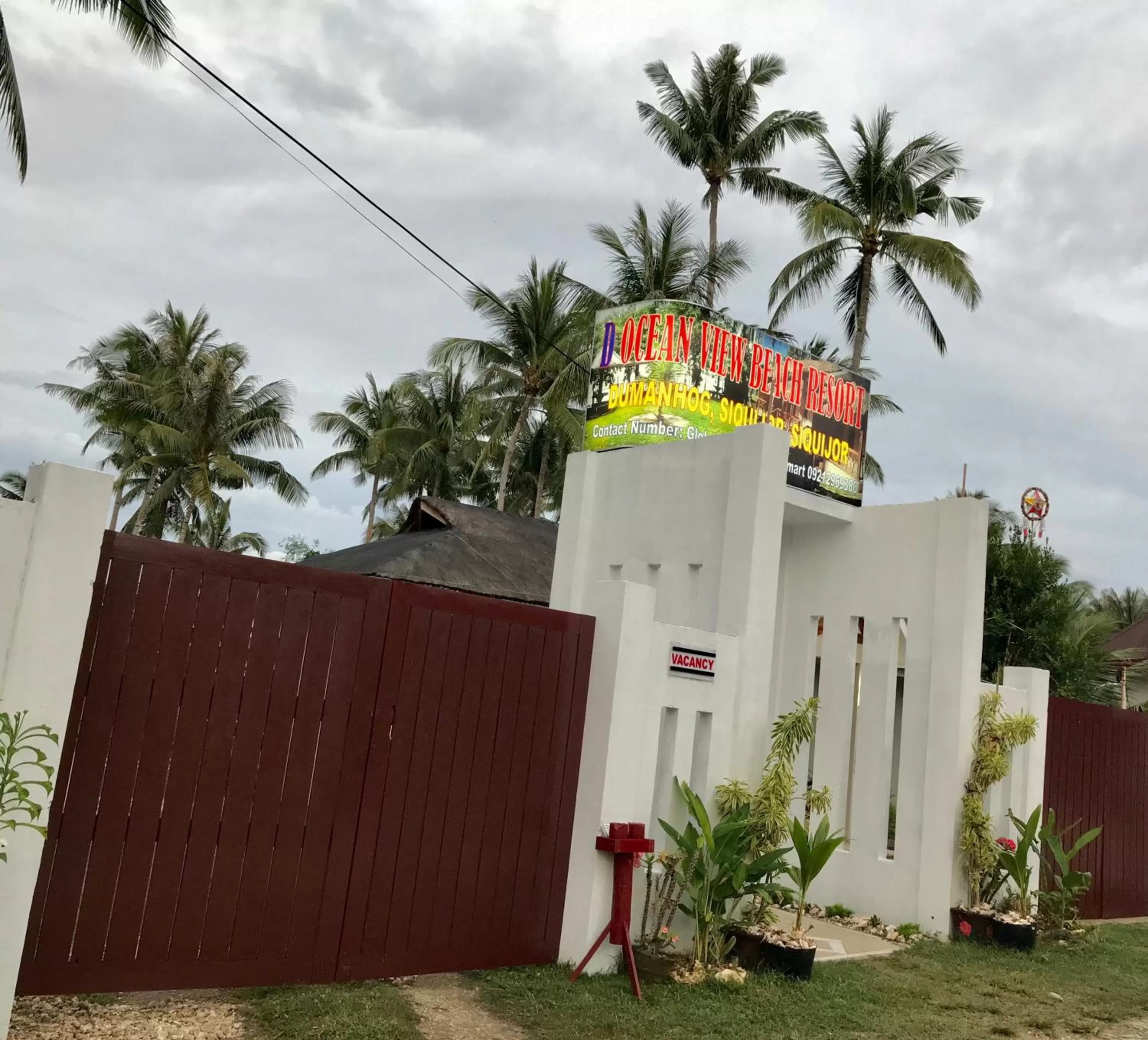 D's Oceanview Beach Resort