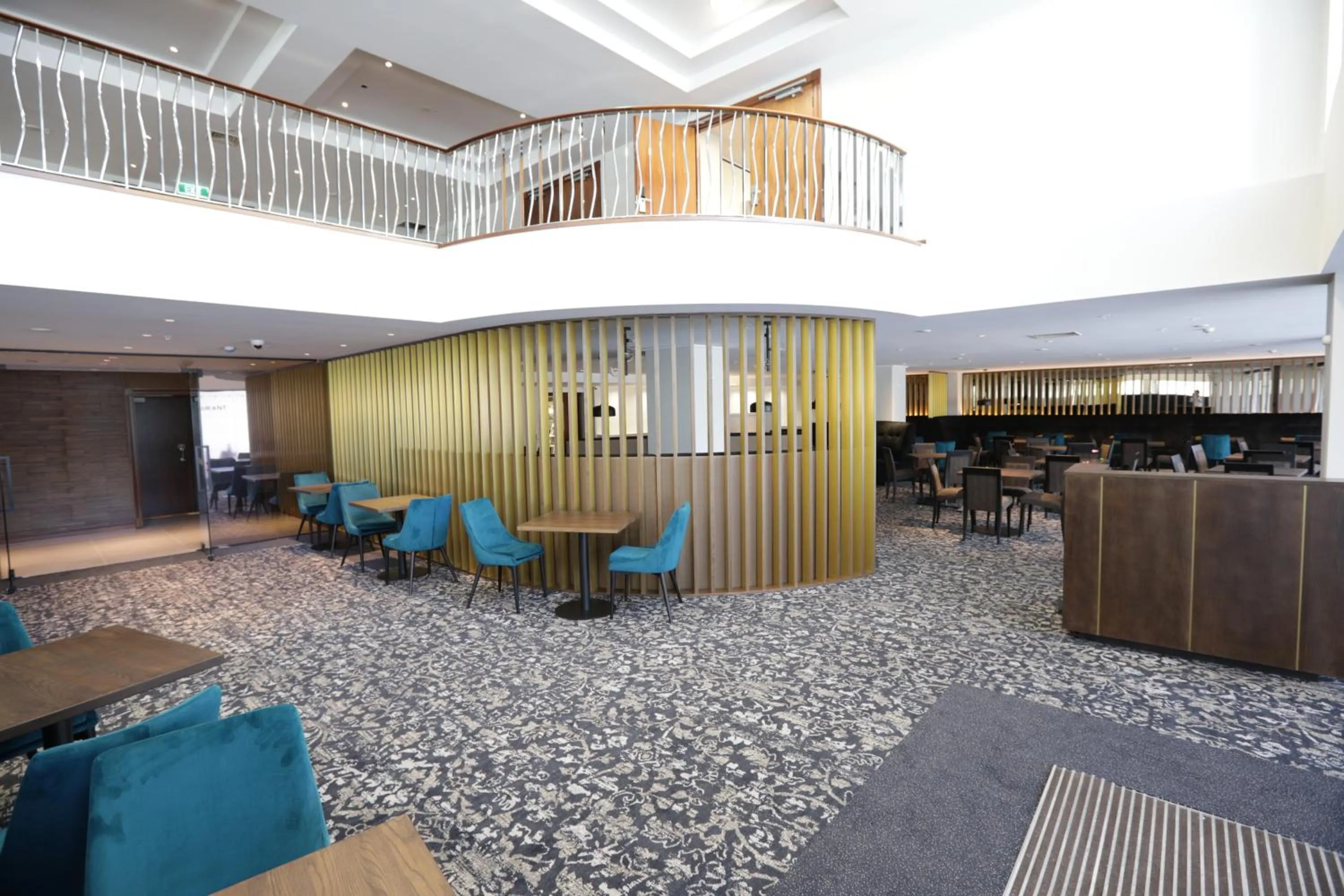 Restaurant/places to eat in Distinction Christchurch Hotel