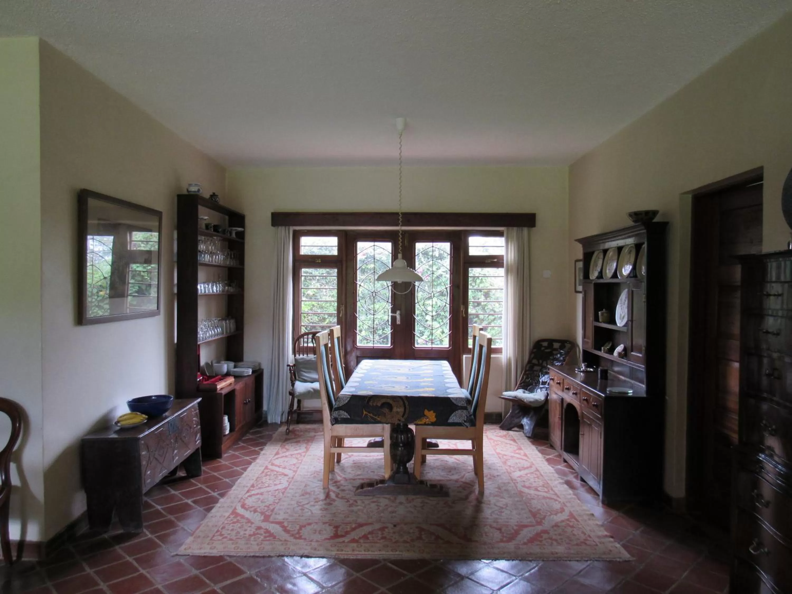 Restaurant/places to eat in The Researchers Rest