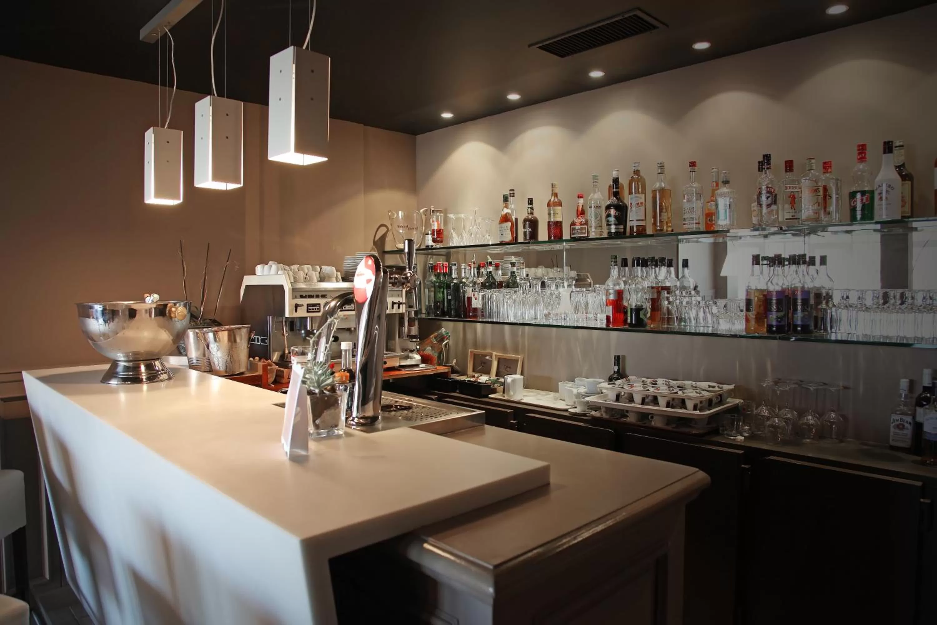 Lounge or bar in Logis Hotels Grand Hotel d'Orléans