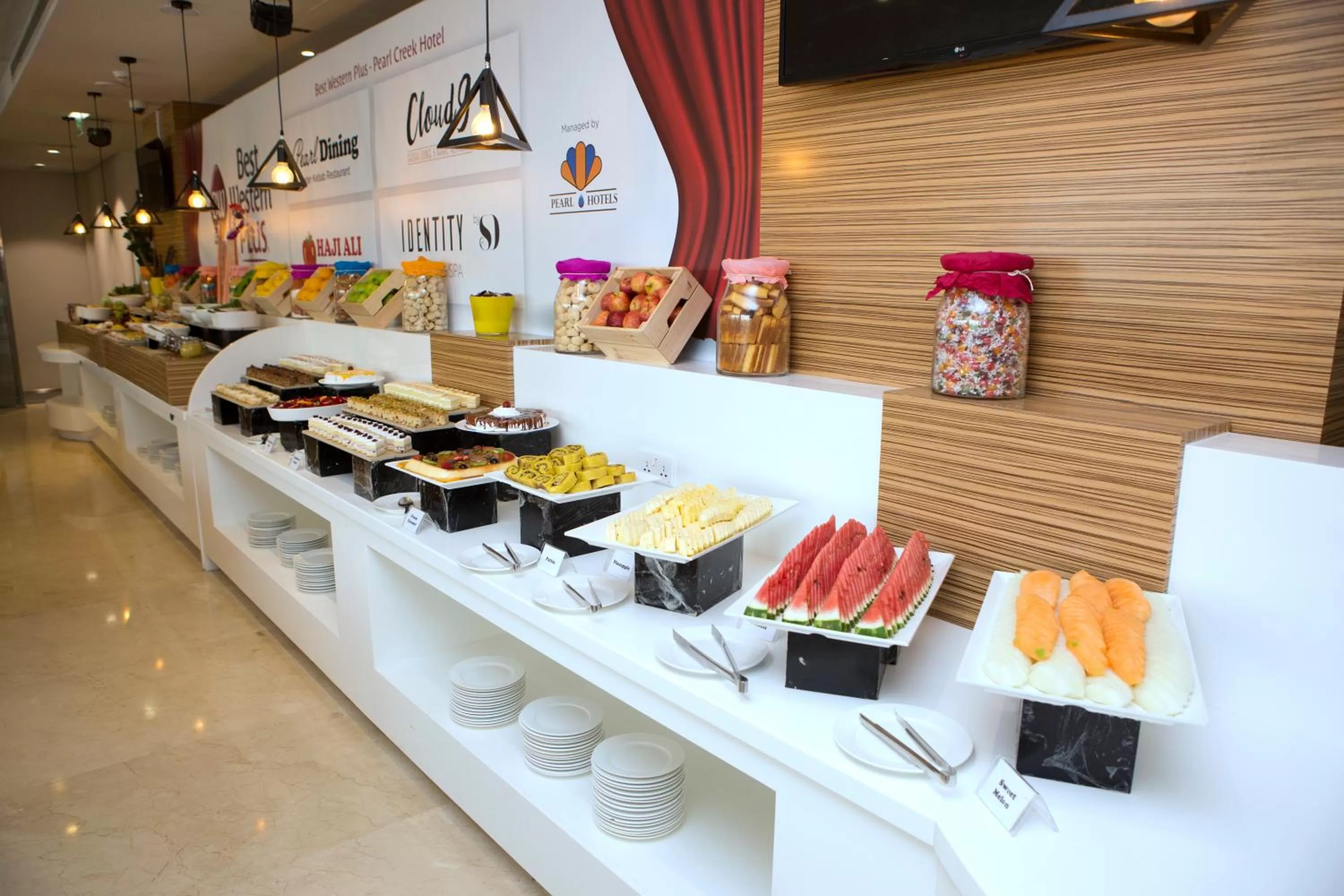 Restaurant/places to eat in Best Western Plus Pearl Creek