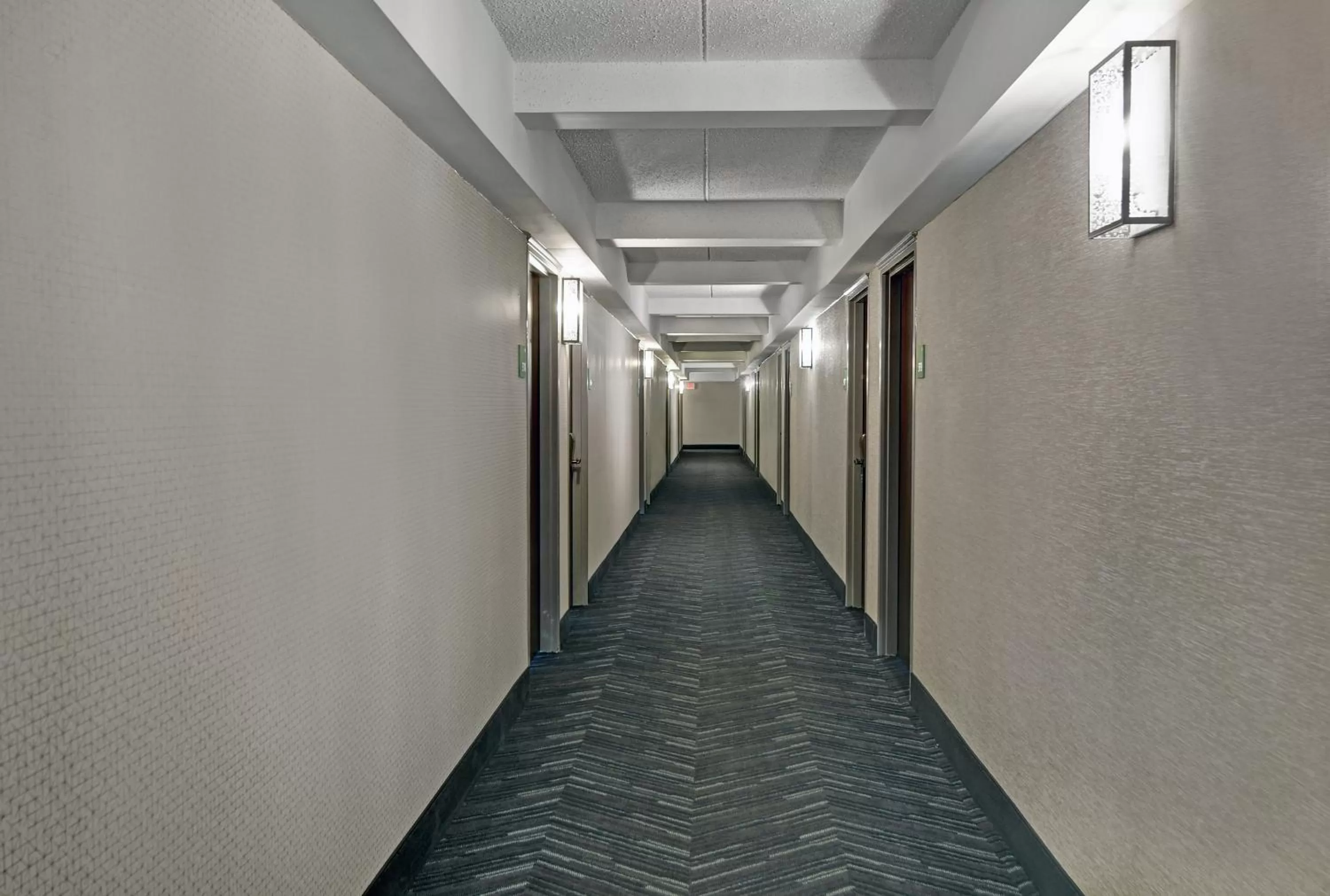 Decorative detail in Holiday Inn Philadelphia-Cherry Hill by IHG