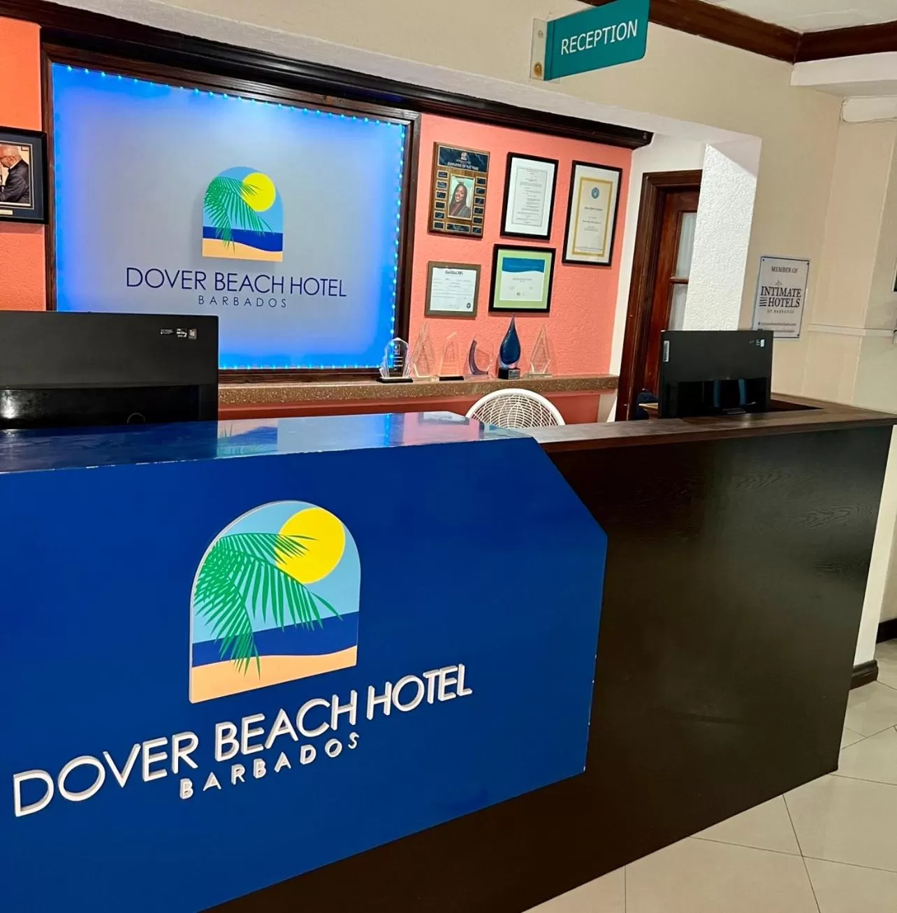 Lobby or reception in Dover Beach Hotel