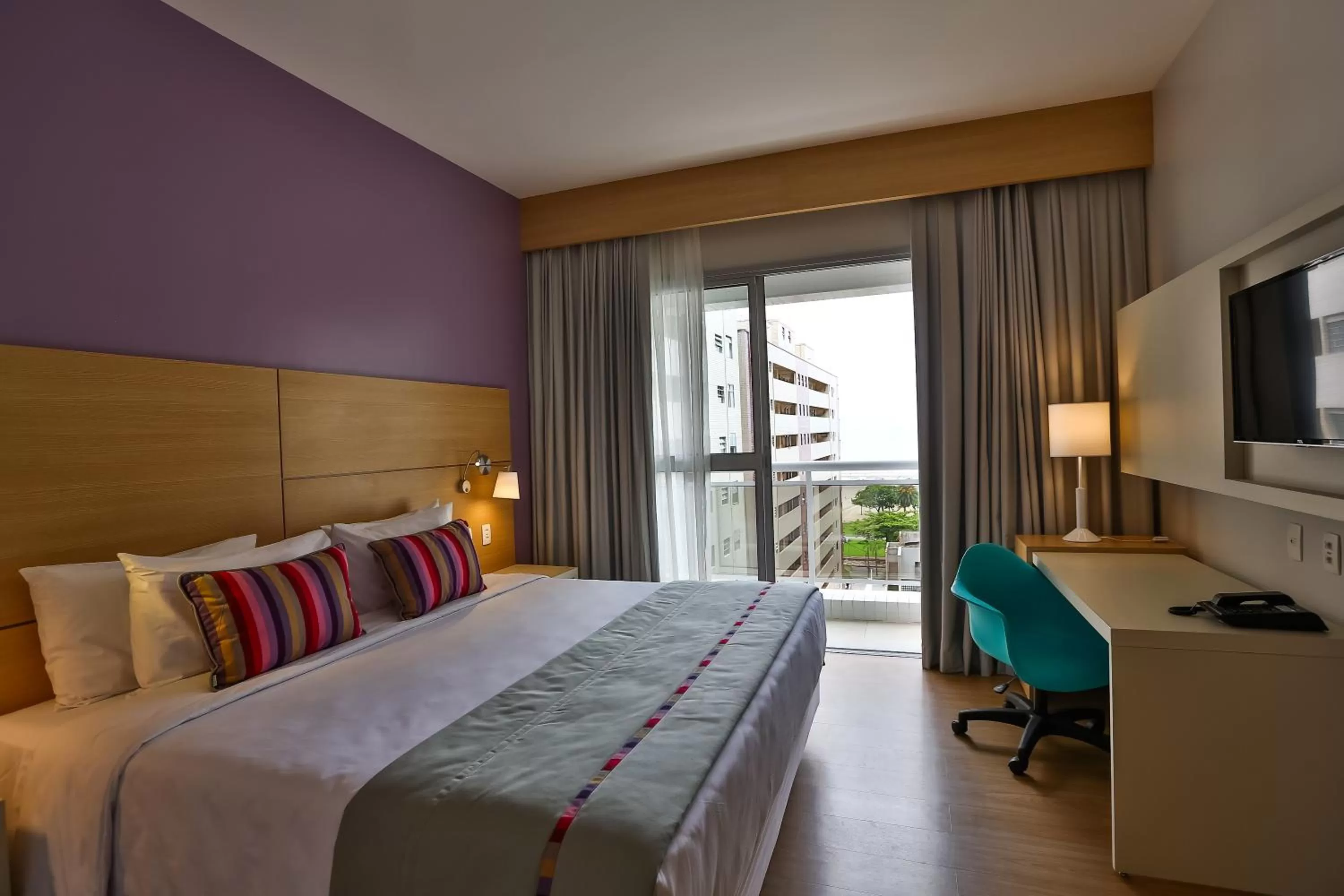 Photo of the whole room, Bed in Park Inn by Radisson Santos