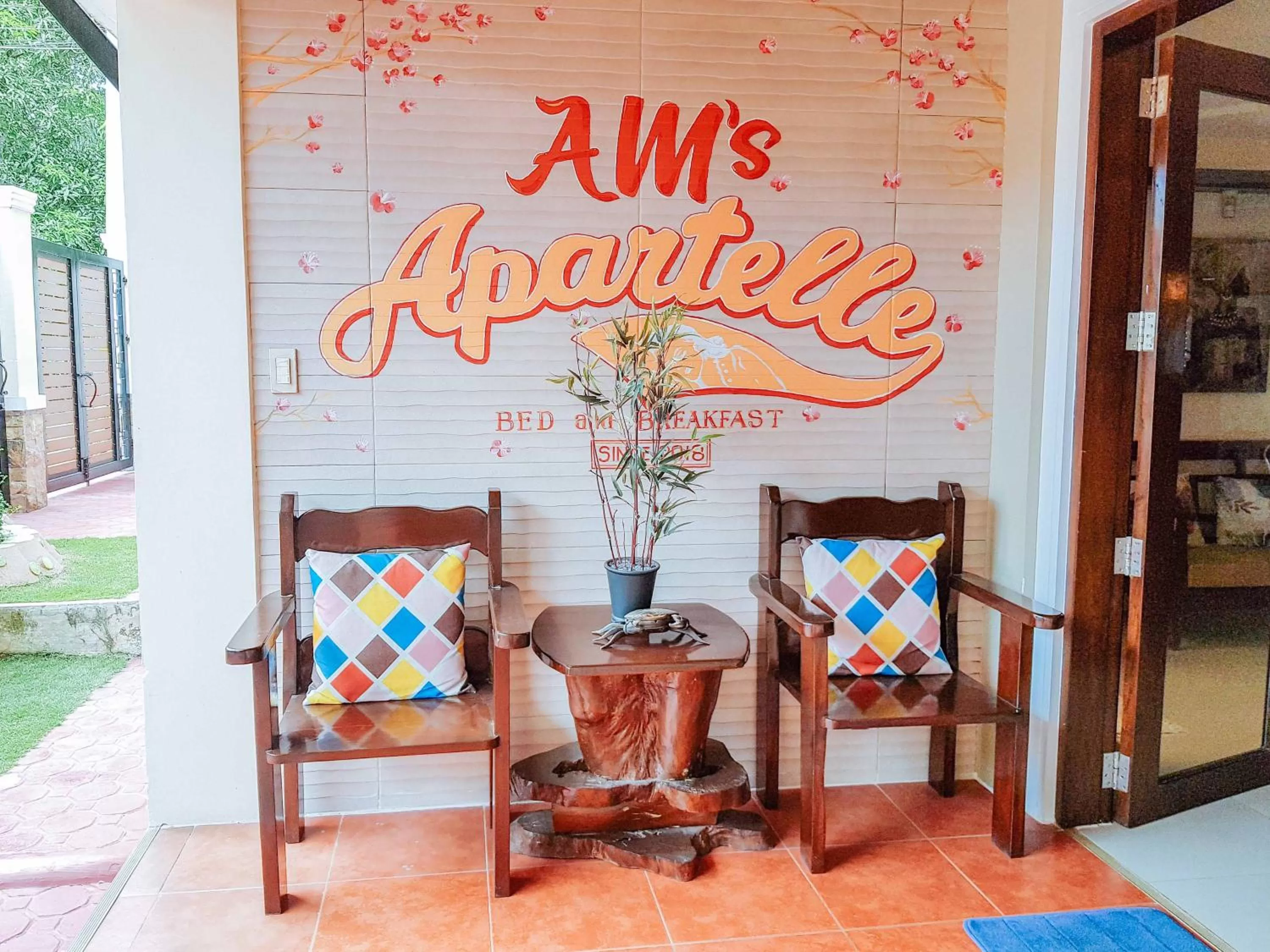 Property building in RedDoorz @ Caimito Drive Dampas