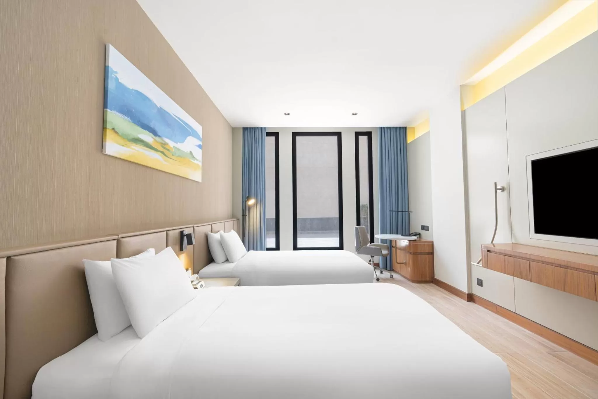 Photo of the whole room, Bed in Holiday Inn Riyadh The Business District by IHG