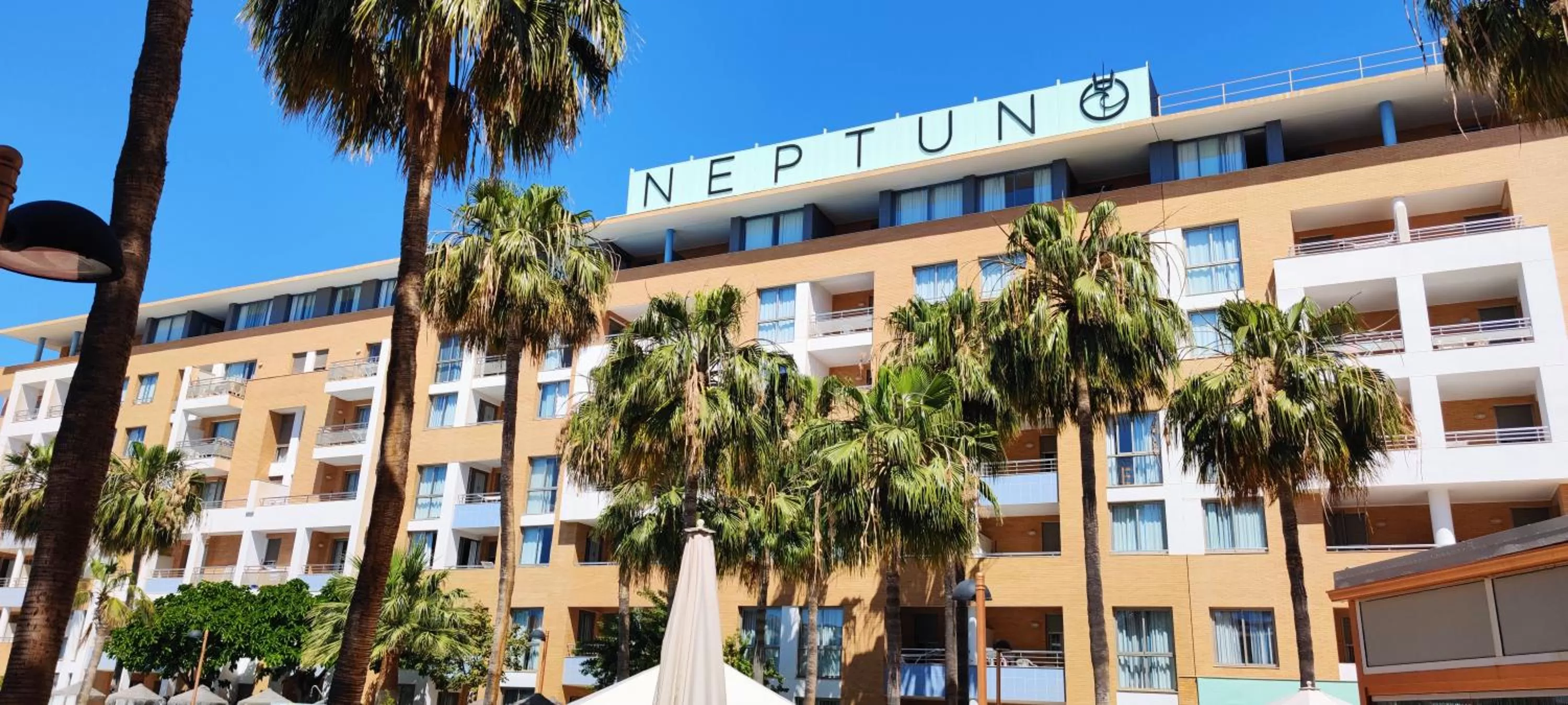 Property building in Hotel Neptuno by ON Hotels Group