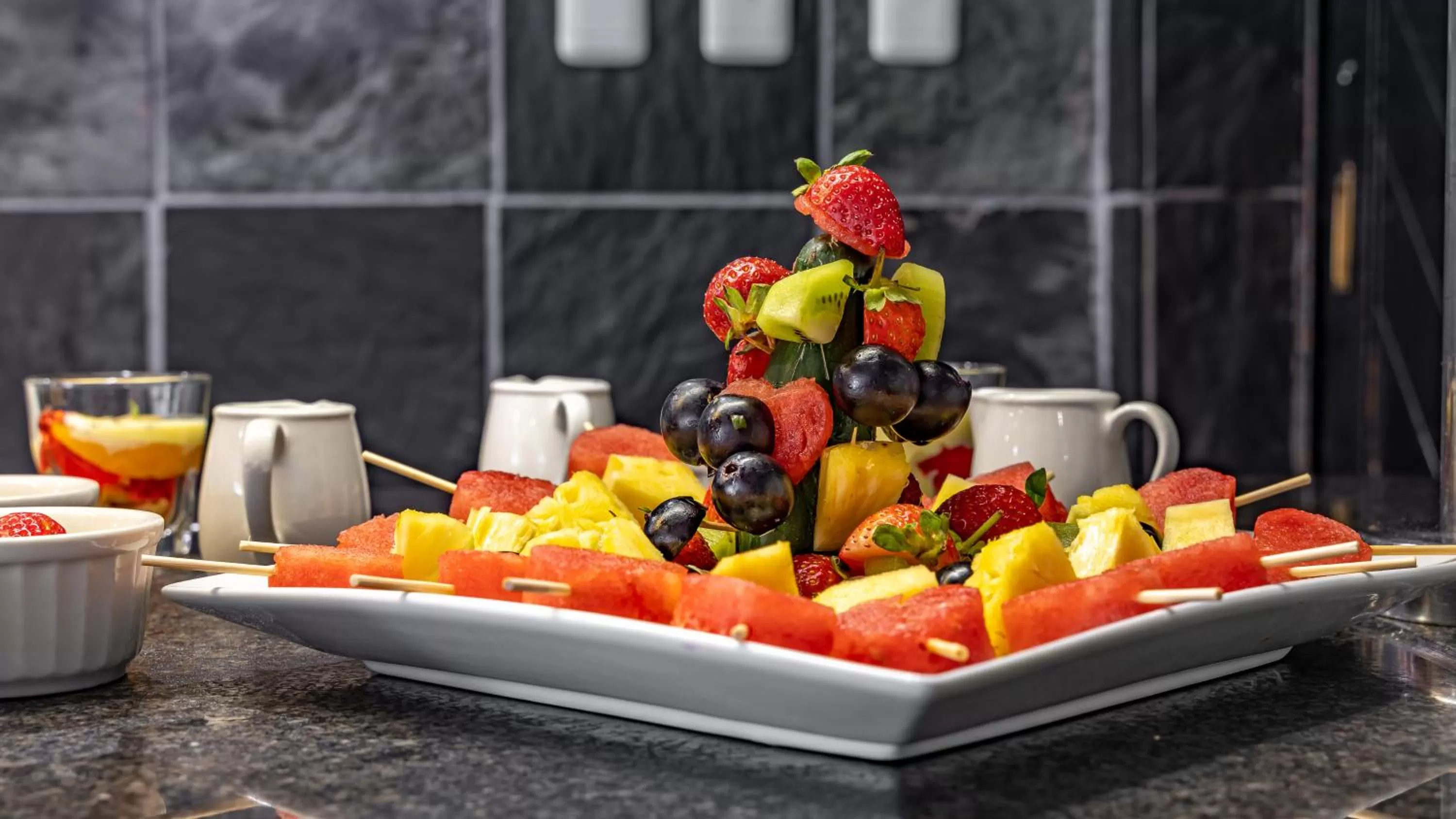 Restaurant/places to eat in African Sky Newcastle Inn