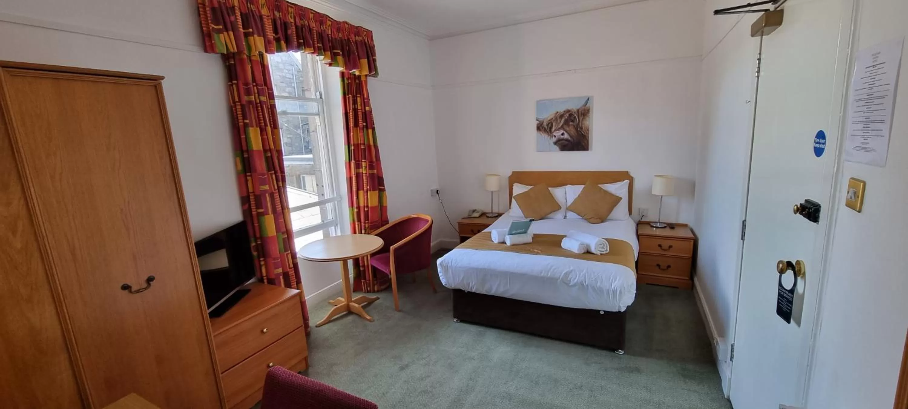 Bedroom, Bed in The Pitlochry Hydro Hotel