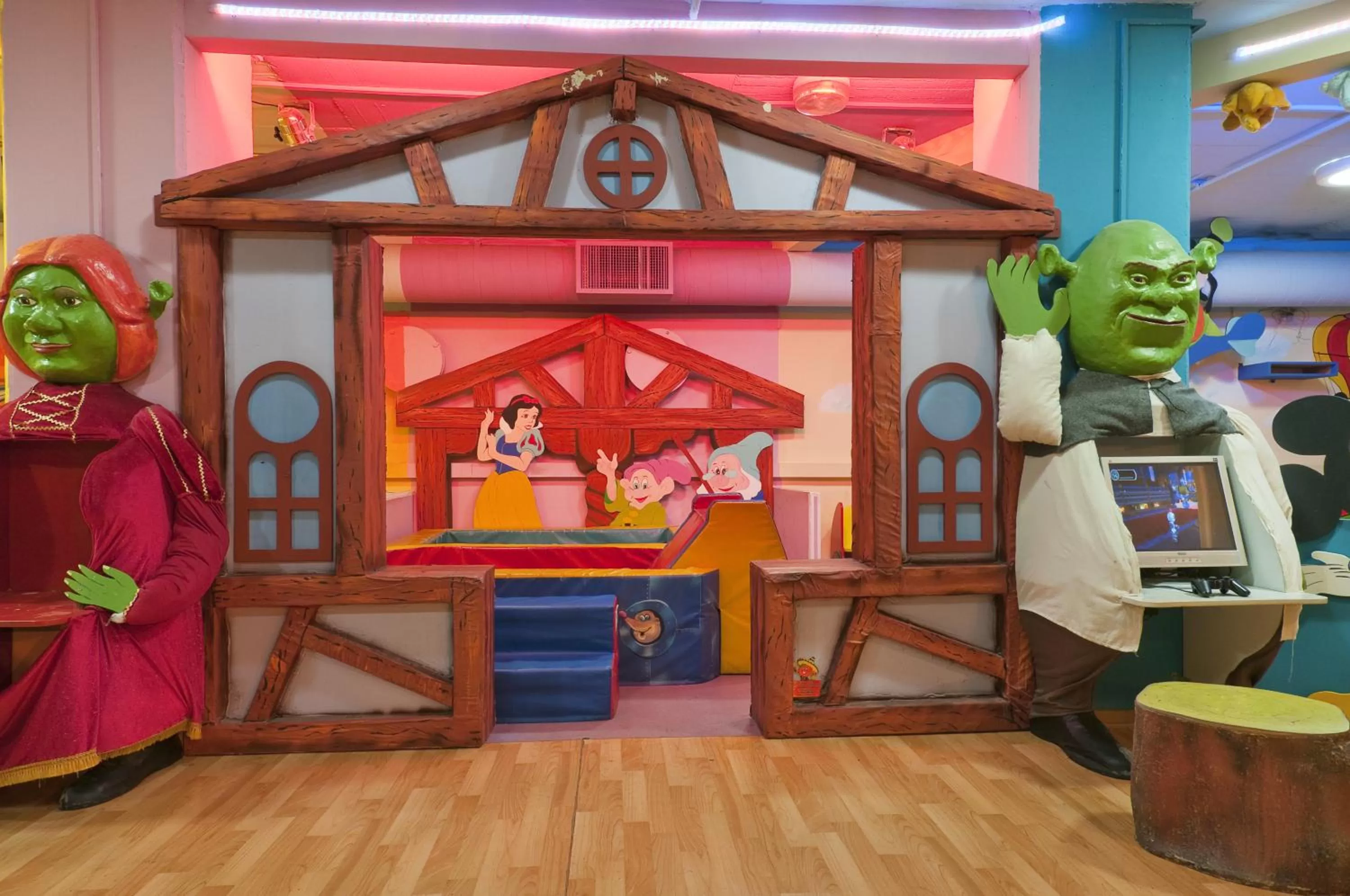 Kids's club in Leonardo Royal Resort Eilat