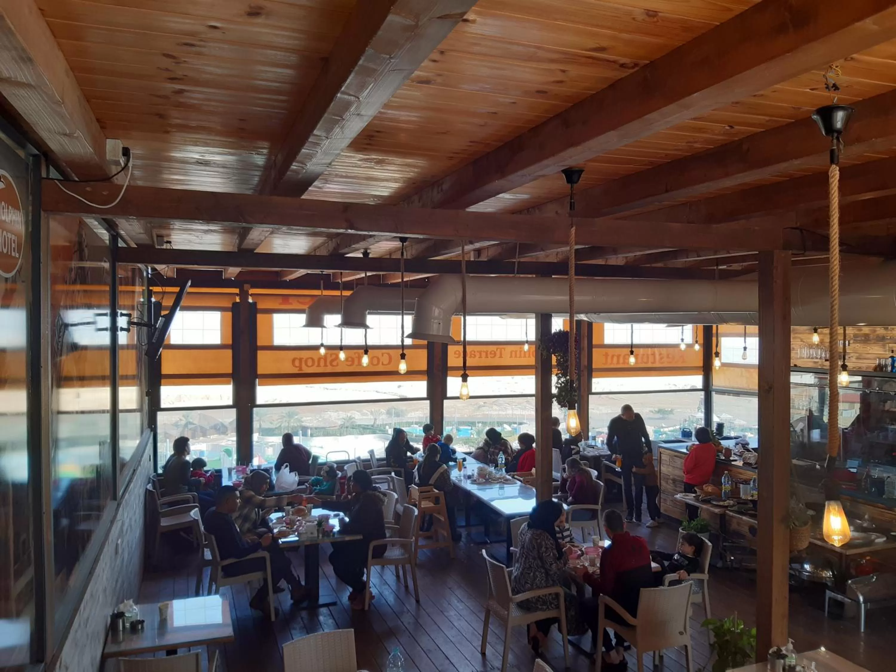 Dolphin Suites Hotel