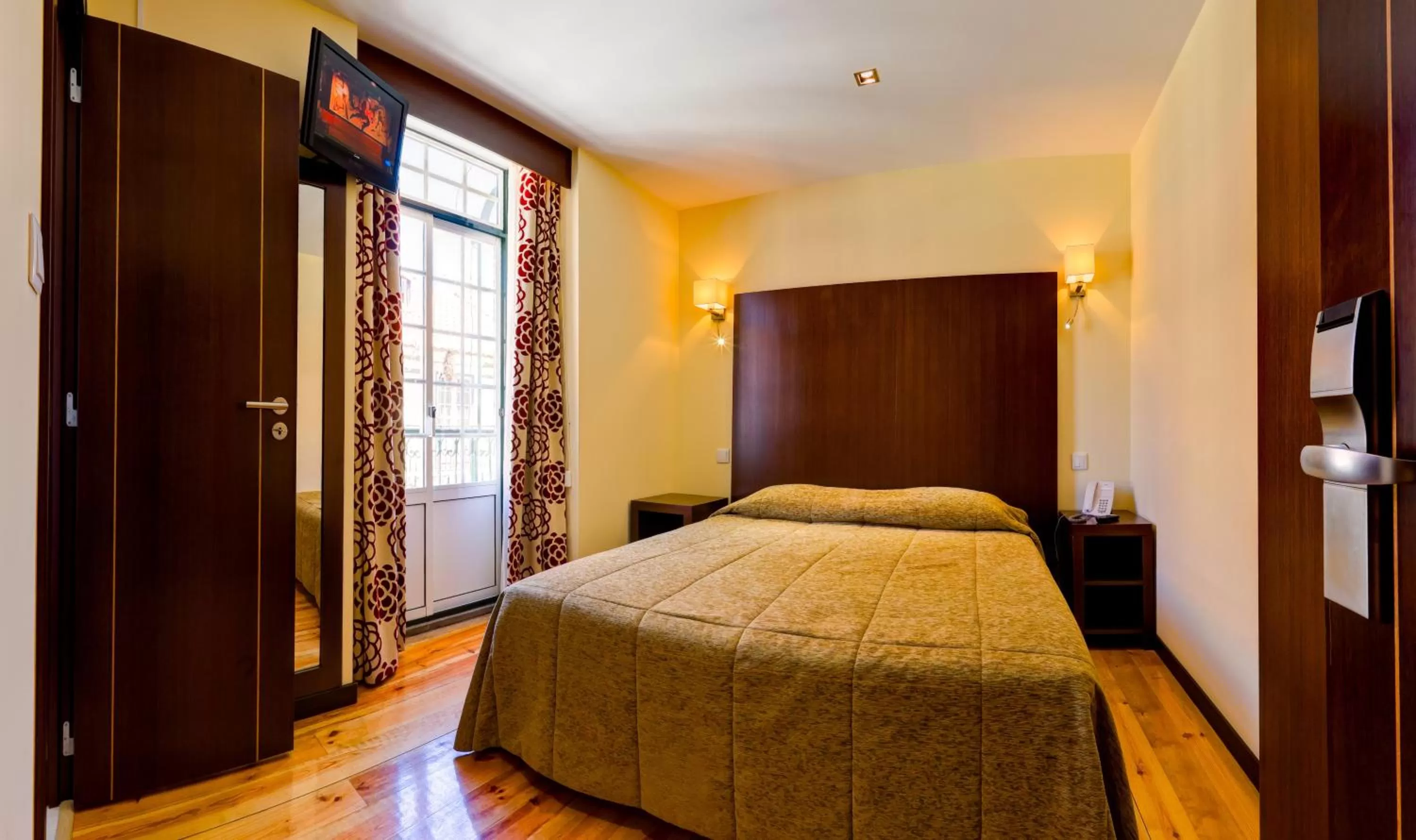 Photo of the whole room, Bed in Hotel Duas Nações