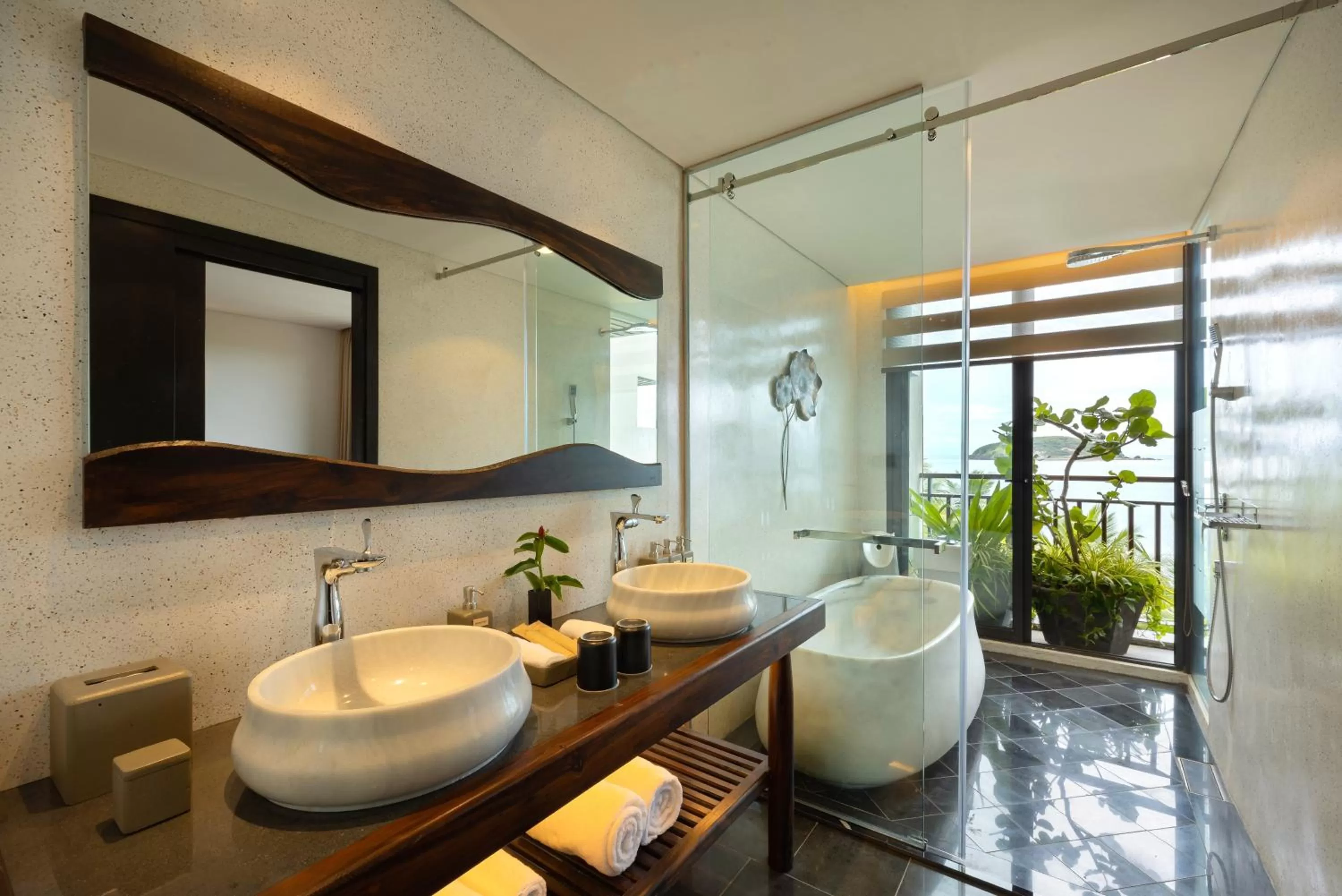Shower in Amiana Resort Nha Trang
