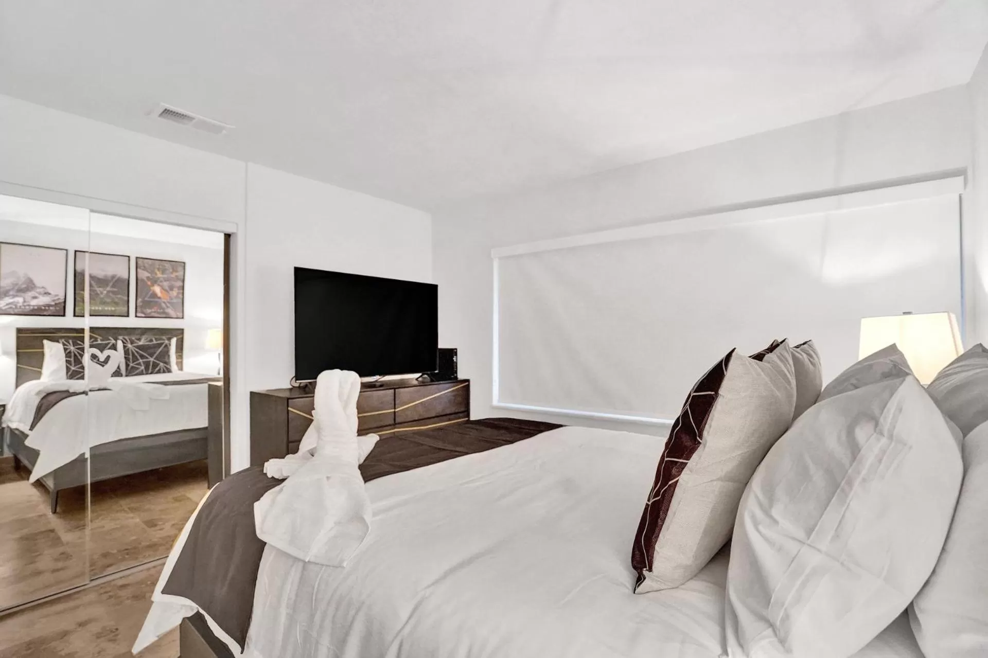 Other, Bed in RA suites