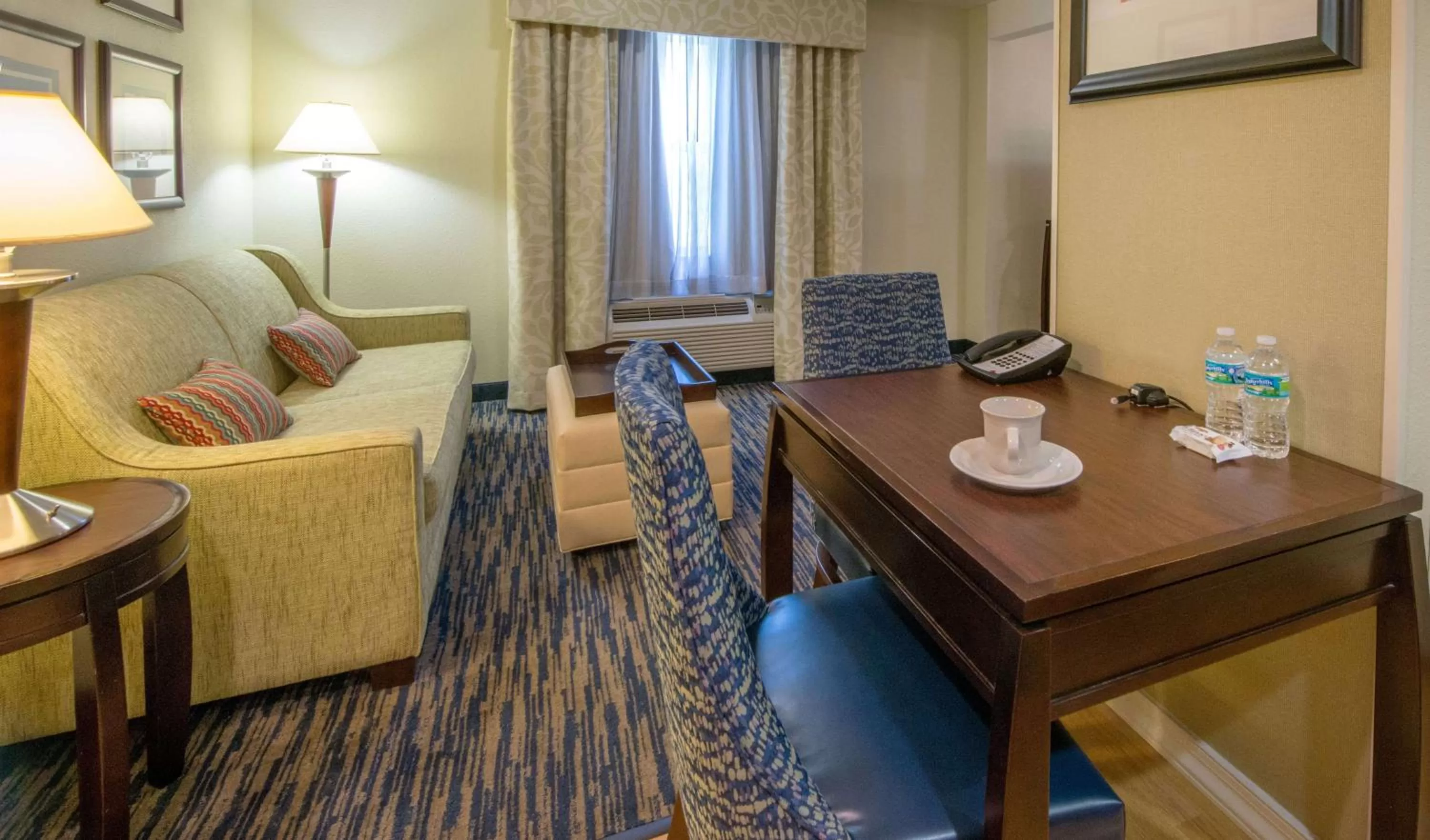 Living room in Homewood Suites by Hilton Sarasota