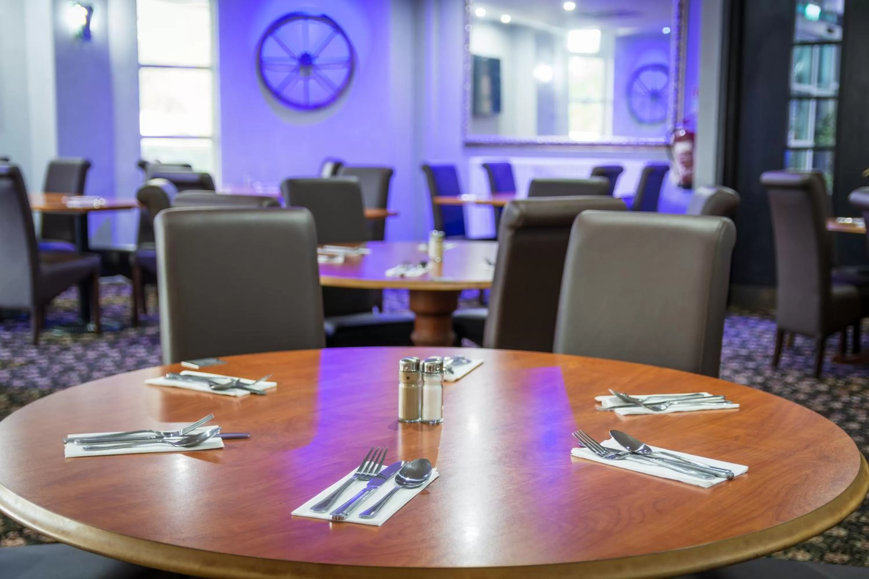 Restaurant/places to eat in Airport Hotel Manchester