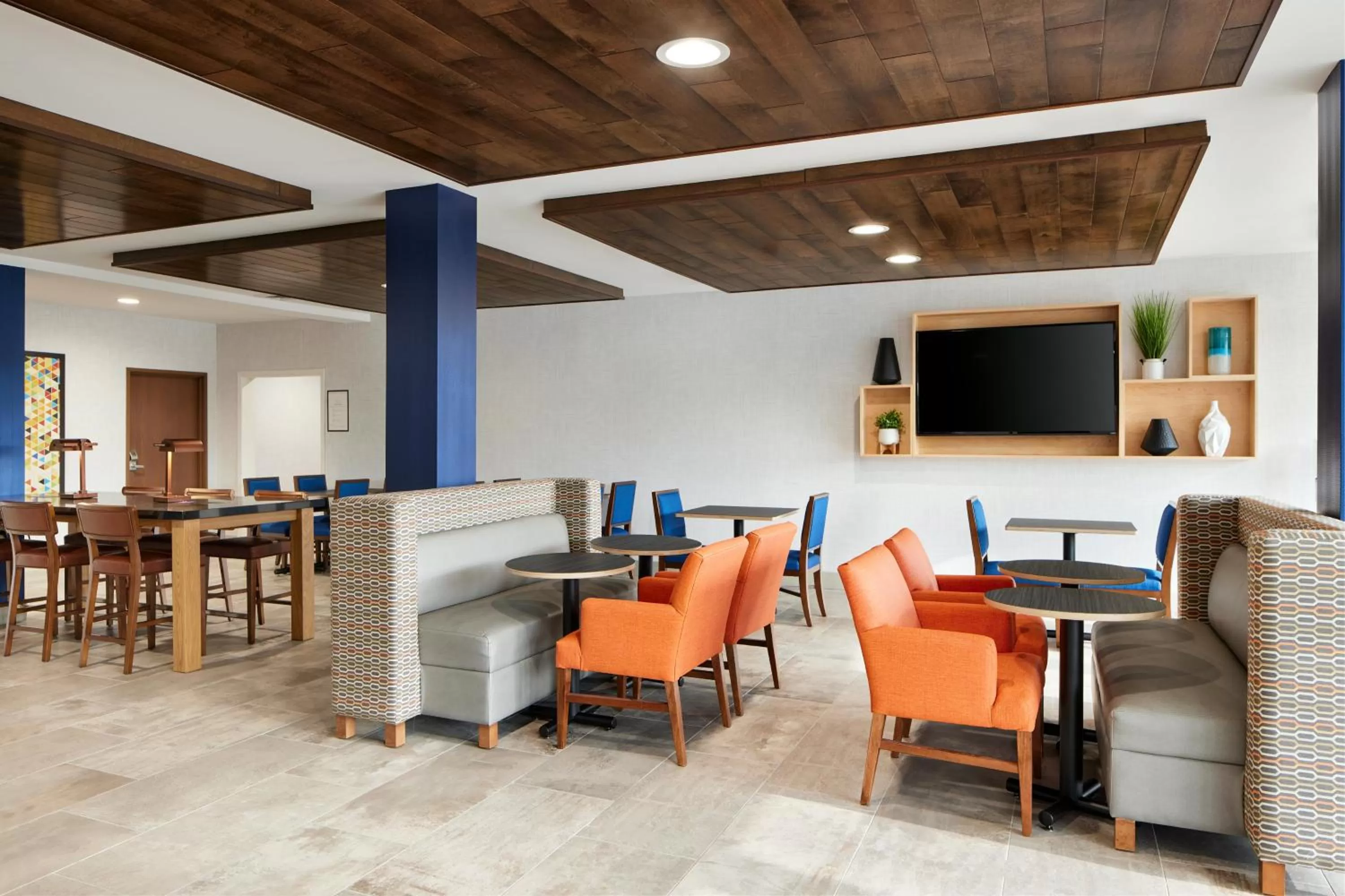 Breakfast in Holiday Inn Express Hotel & Suites Salem by IHG