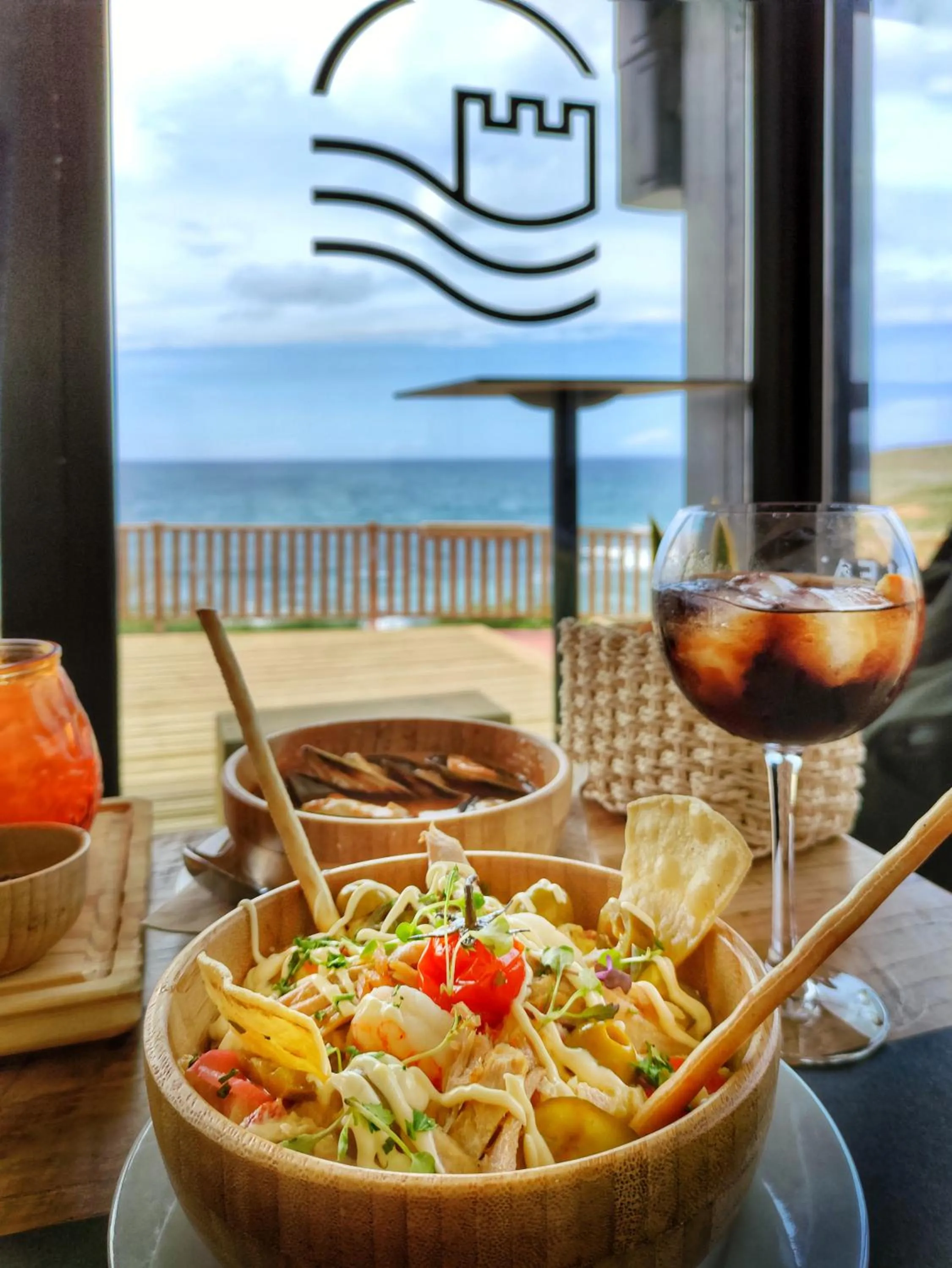 Food and drinks in Hotel El Castillo de Los Locos