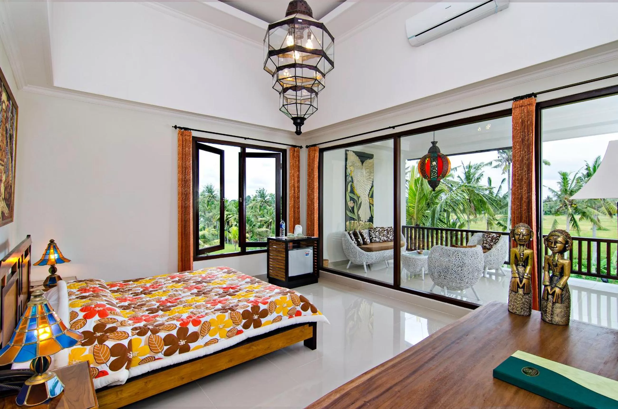 Photo of the whole room, Bed in Green Field Hotel and Restaurant