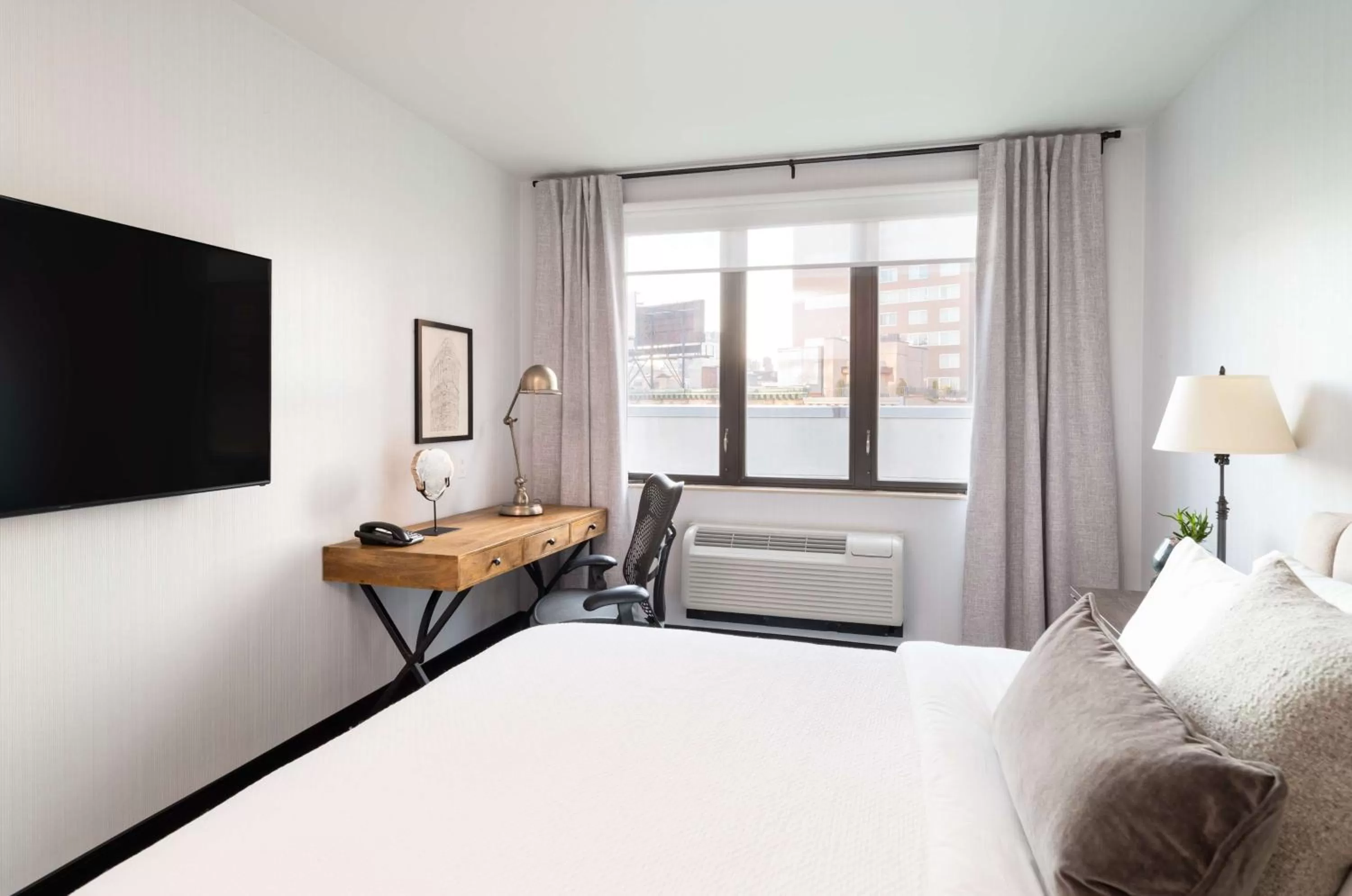 Bedroom, Bed in Hilton Garden Inn New York/Tribeca
