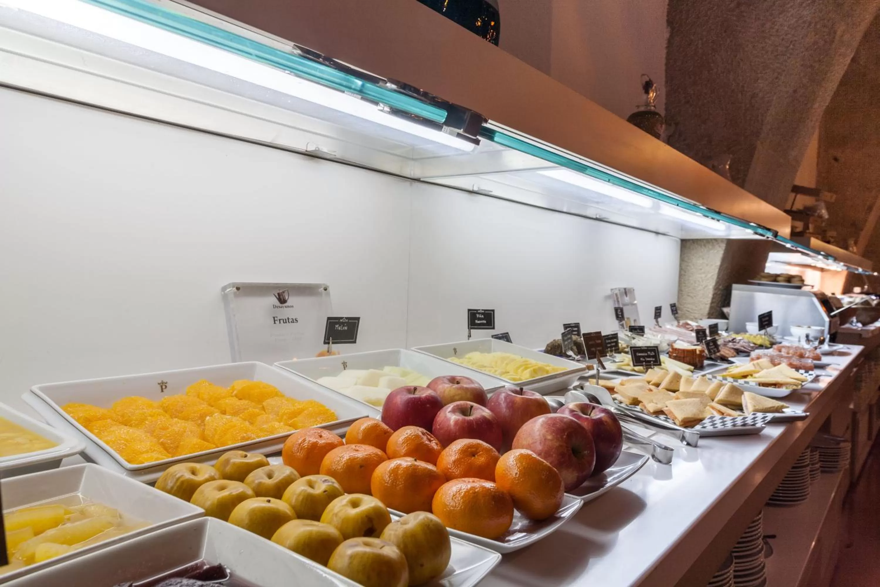 Buffet breakfast in Parador de Jaén