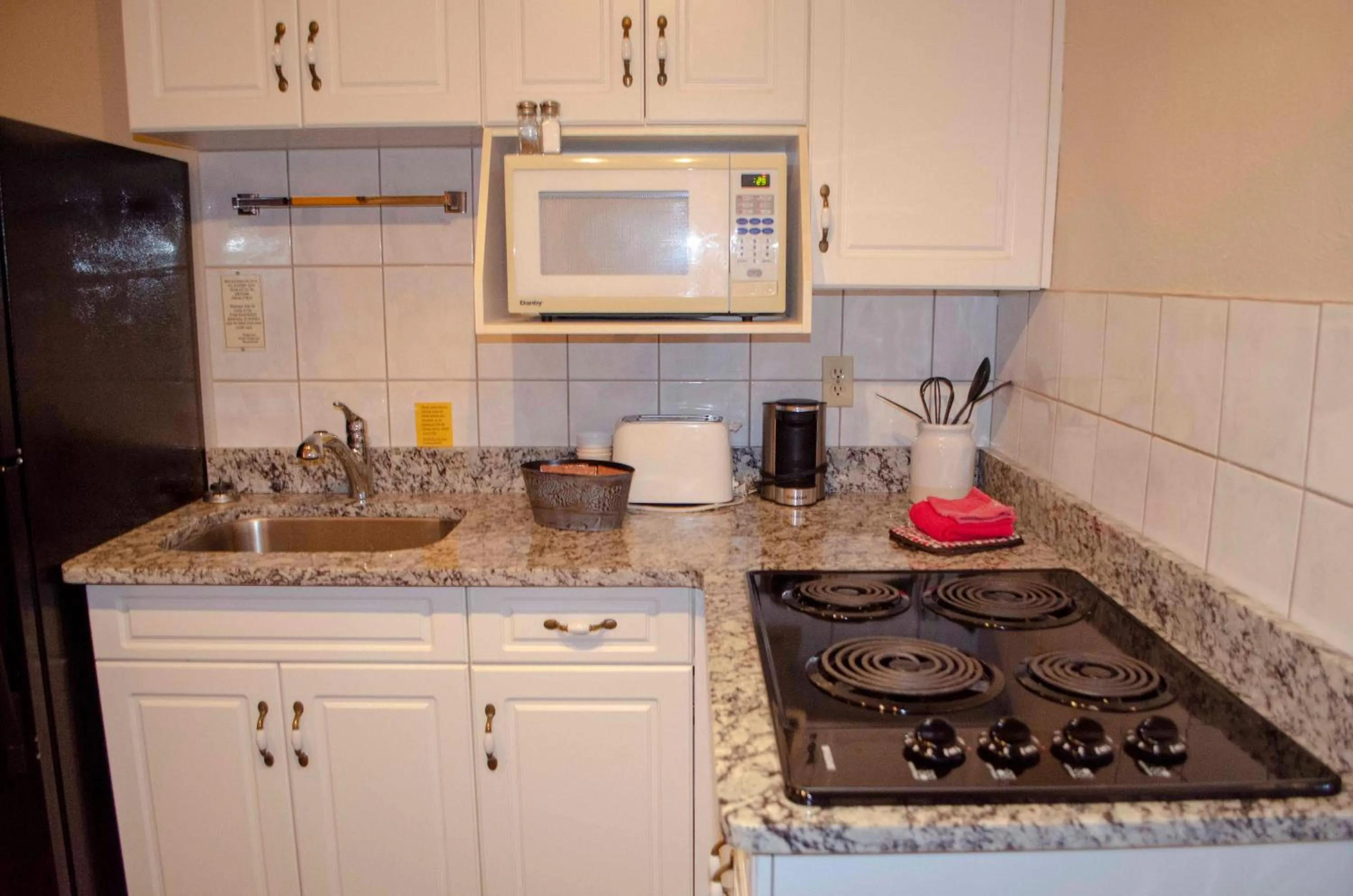 Kitchen or kitchenette in Aspen Village