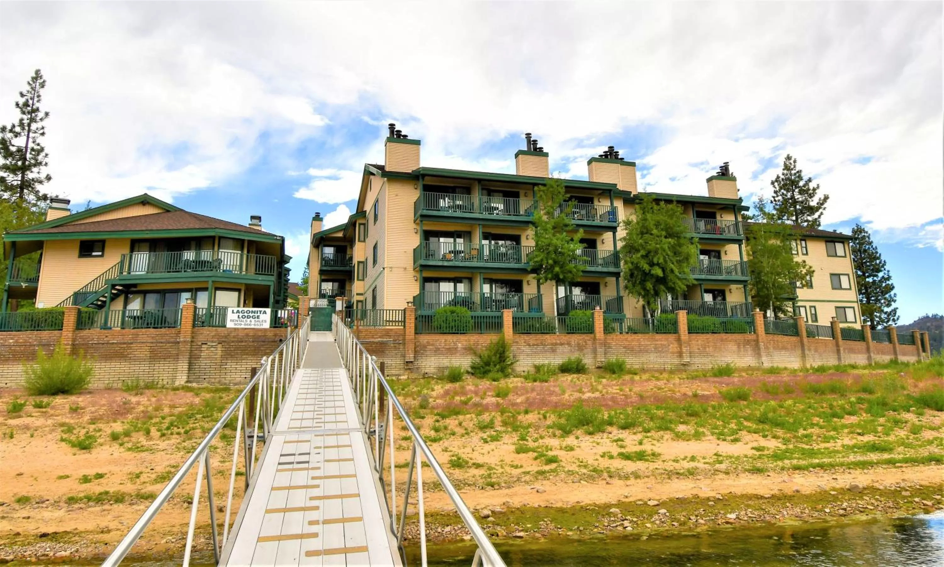 Property building in Lagonita Lodge