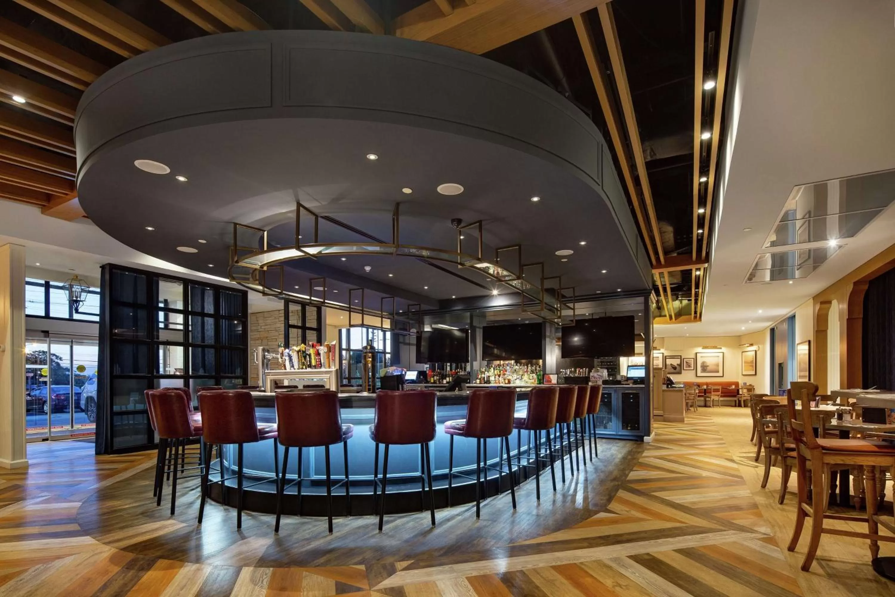 Restaurant/places to eat in Doubletree by Hilton Toronto Airport, ON