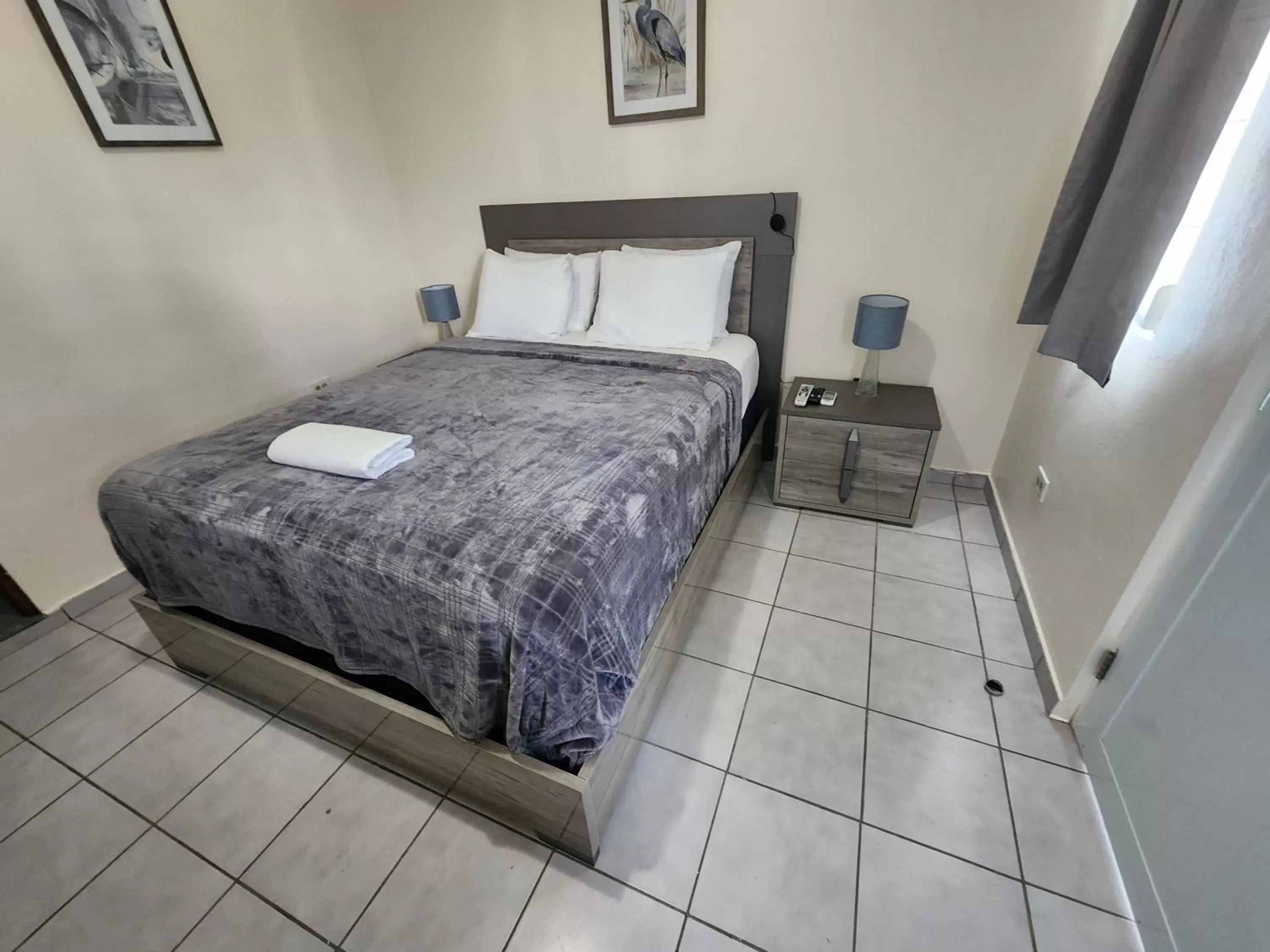 Economy Double Room in The Village Inn Economy Double Room in The Village Inn