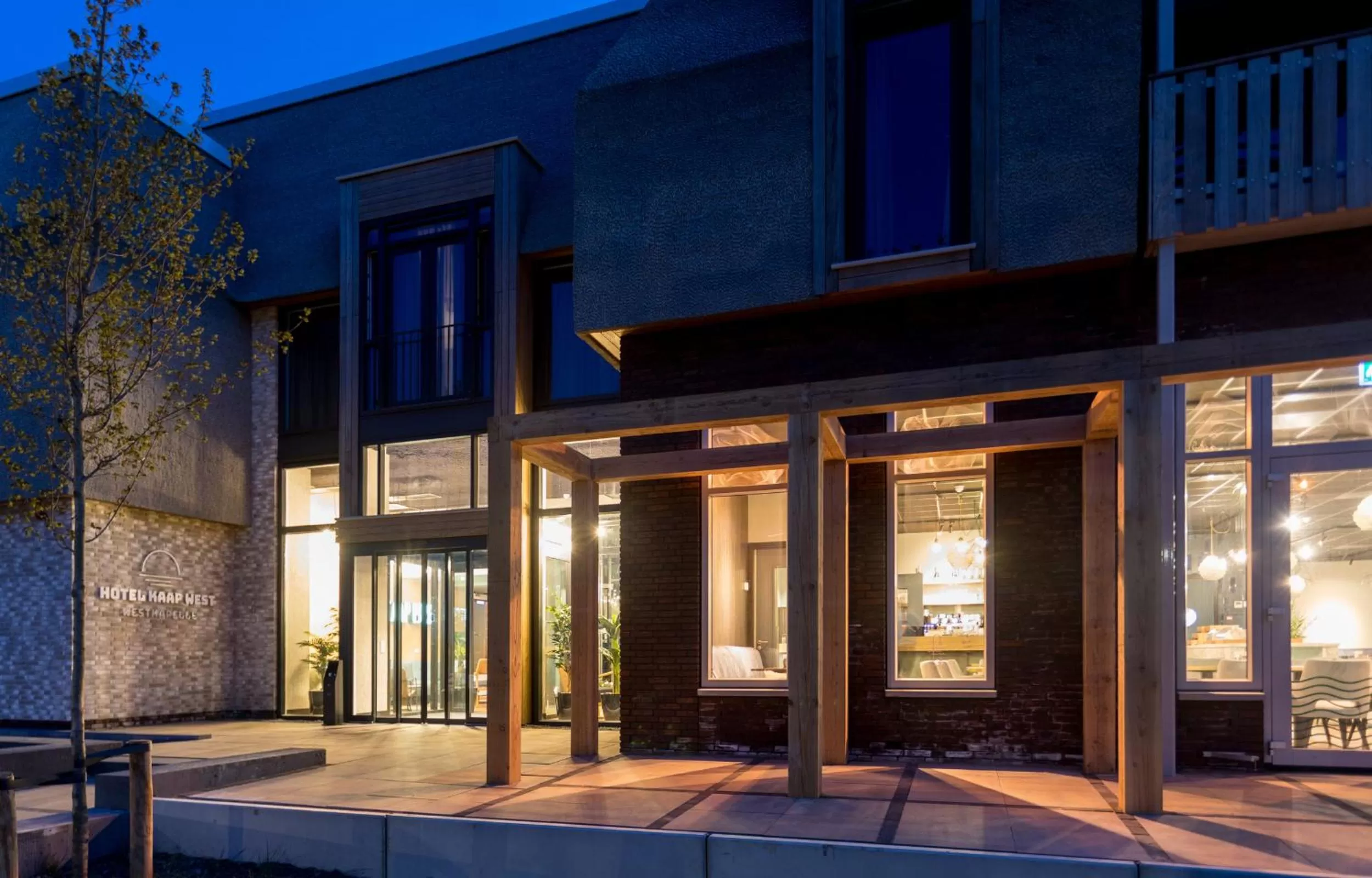 Property building in Hotel Kaap West I Kloeg Collection