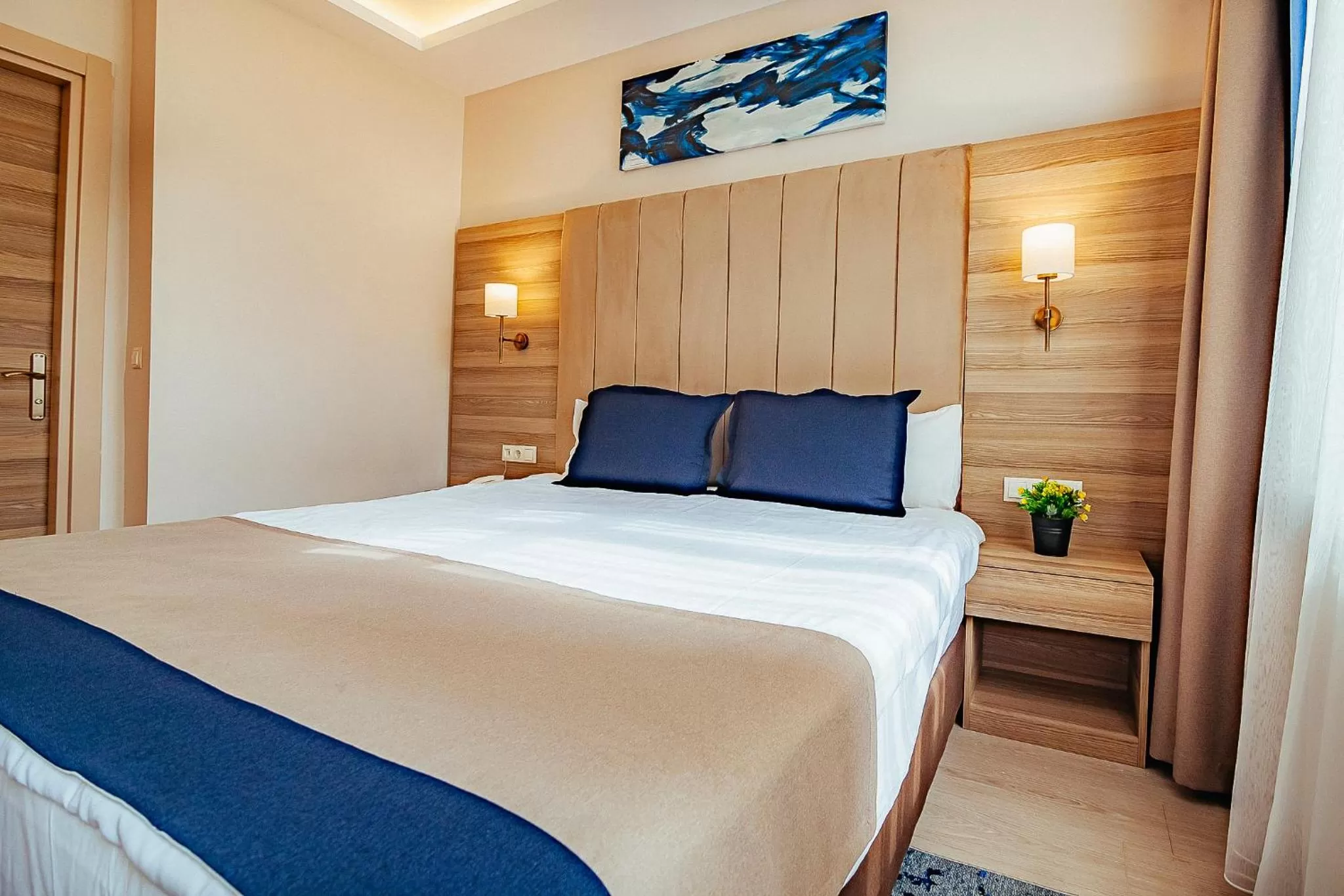 Photo of the whole room, Bed in The Milltown Hotel