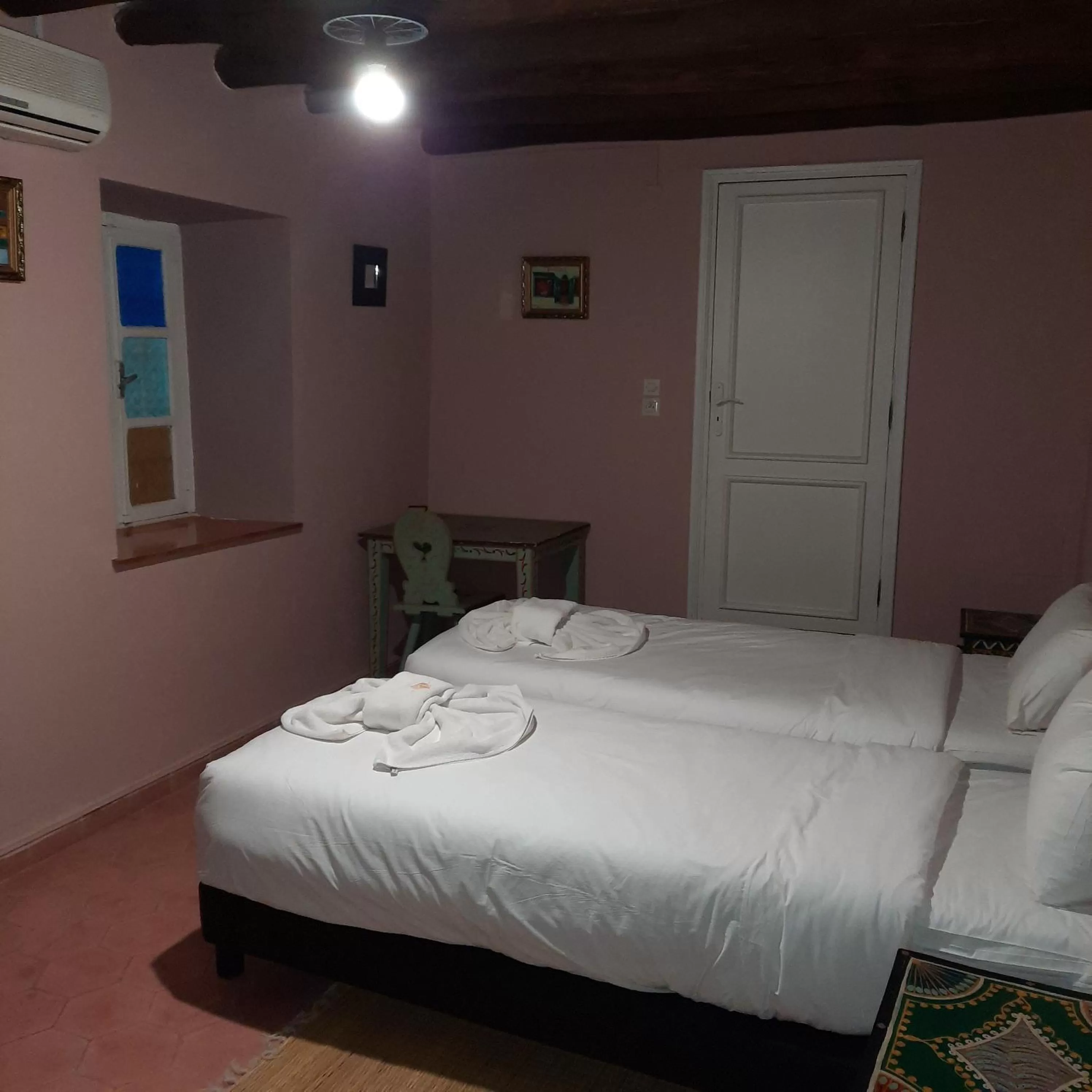 Bed in Résidence Habiba