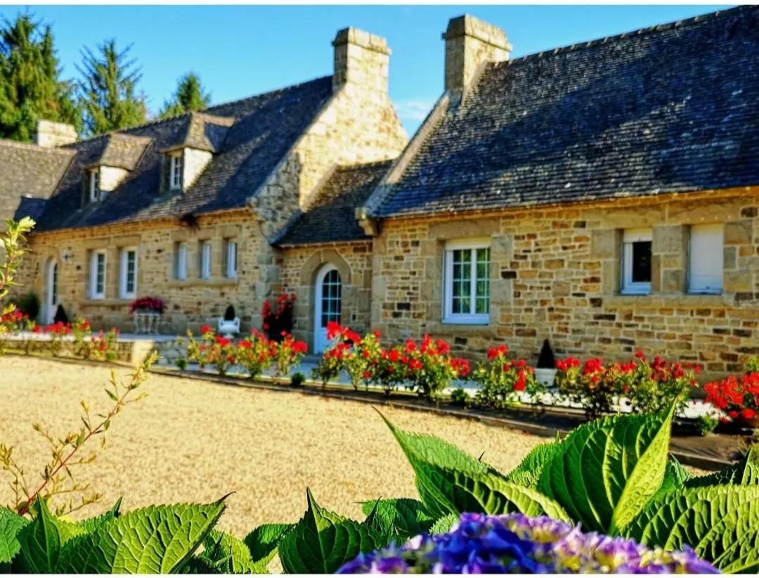 Property Building in Ty Rosa