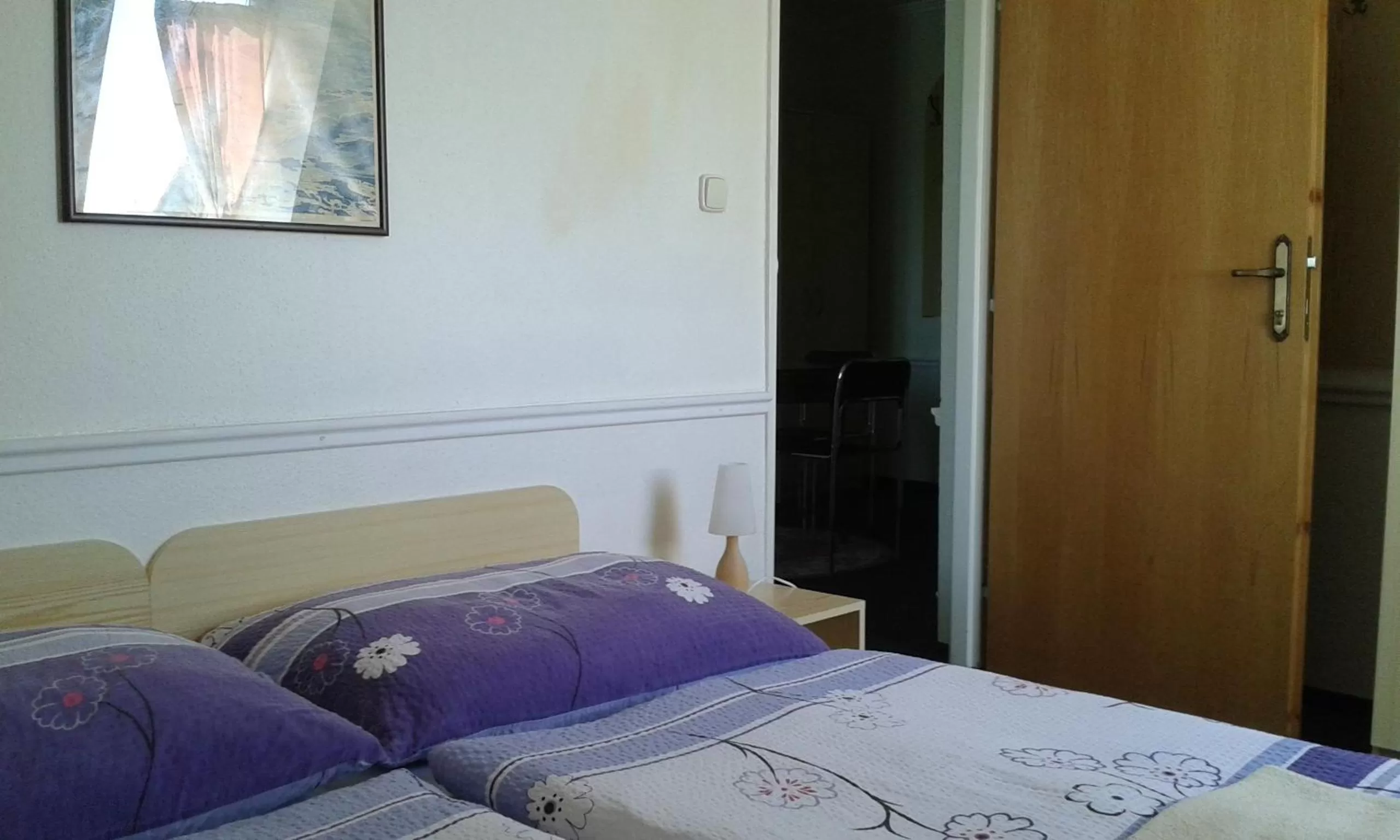 Decorative detail, Bed in Simple Pension Velický Zámoček