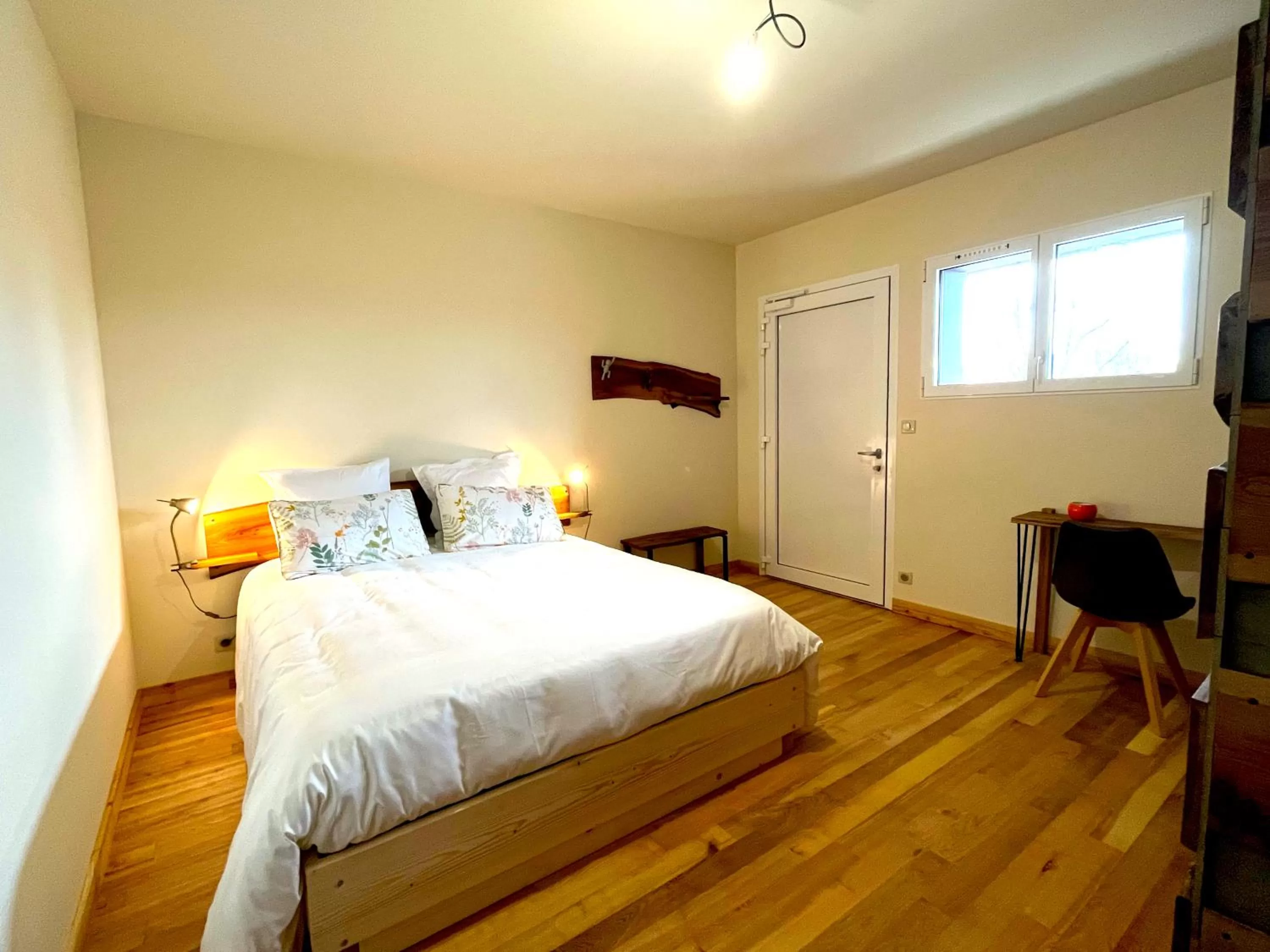 Bed in Hôtel En Tilleul